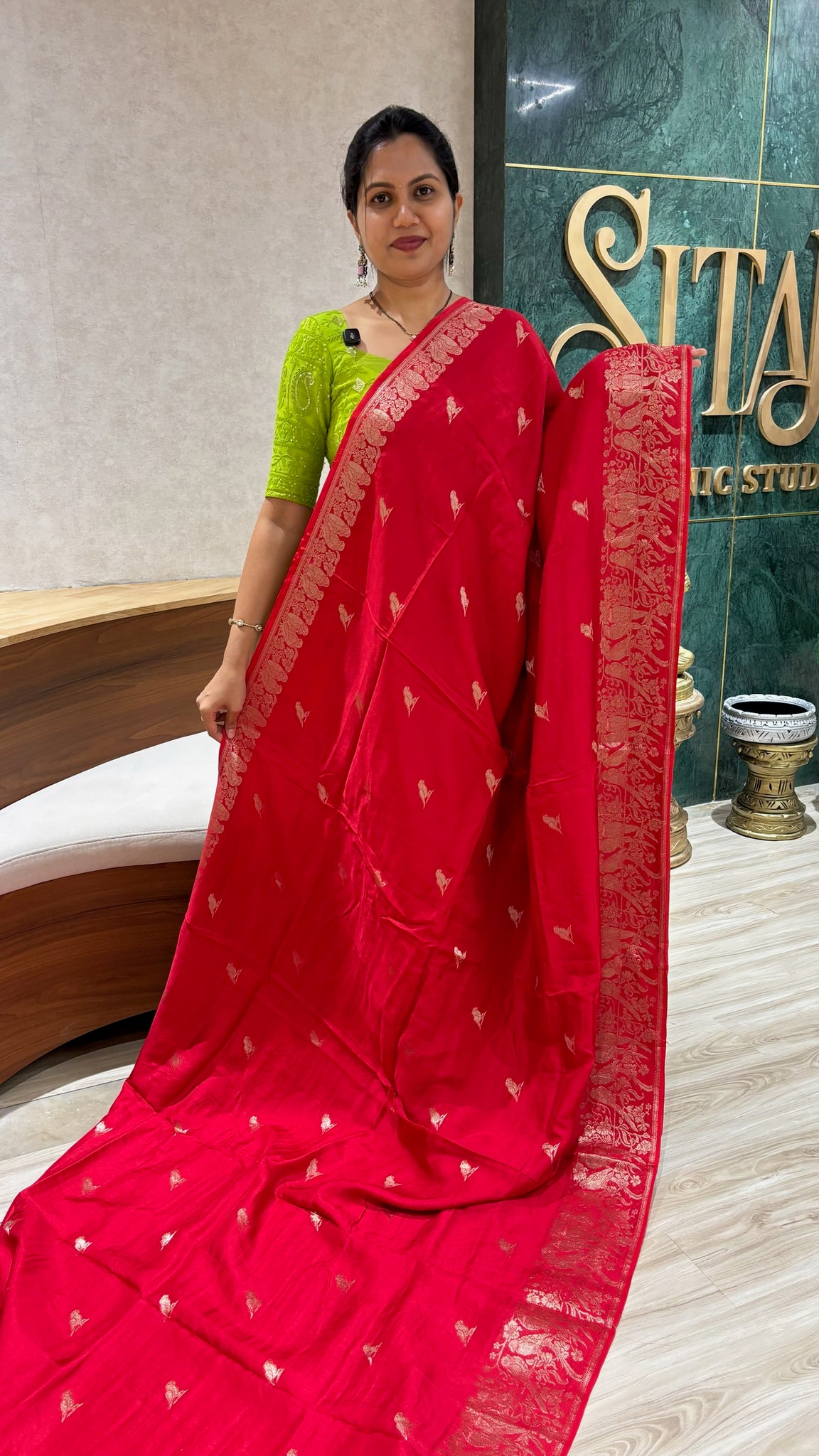 Russian silk parrot design