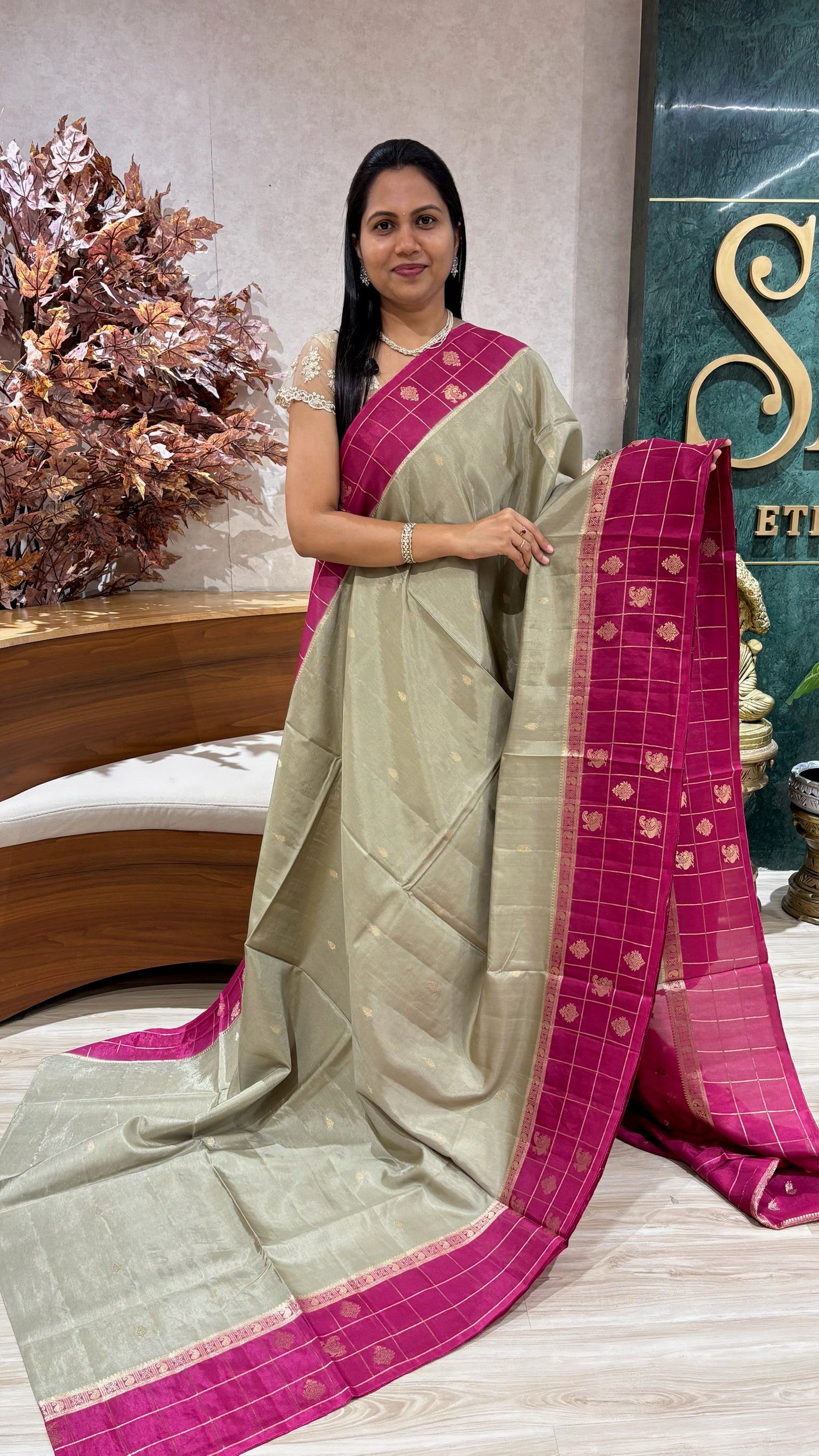 Dola silk