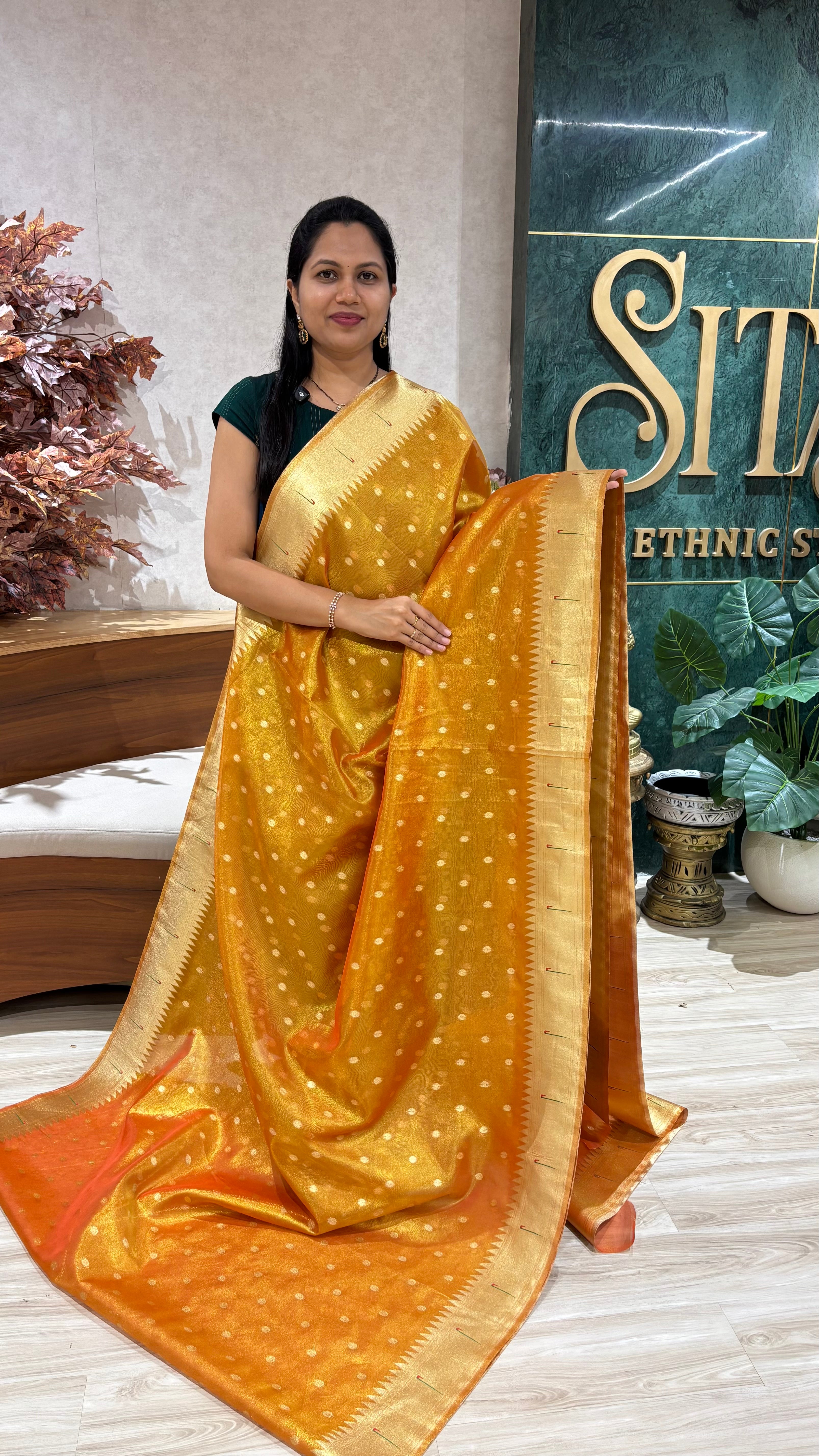 Tissue paithani orange - yellow
