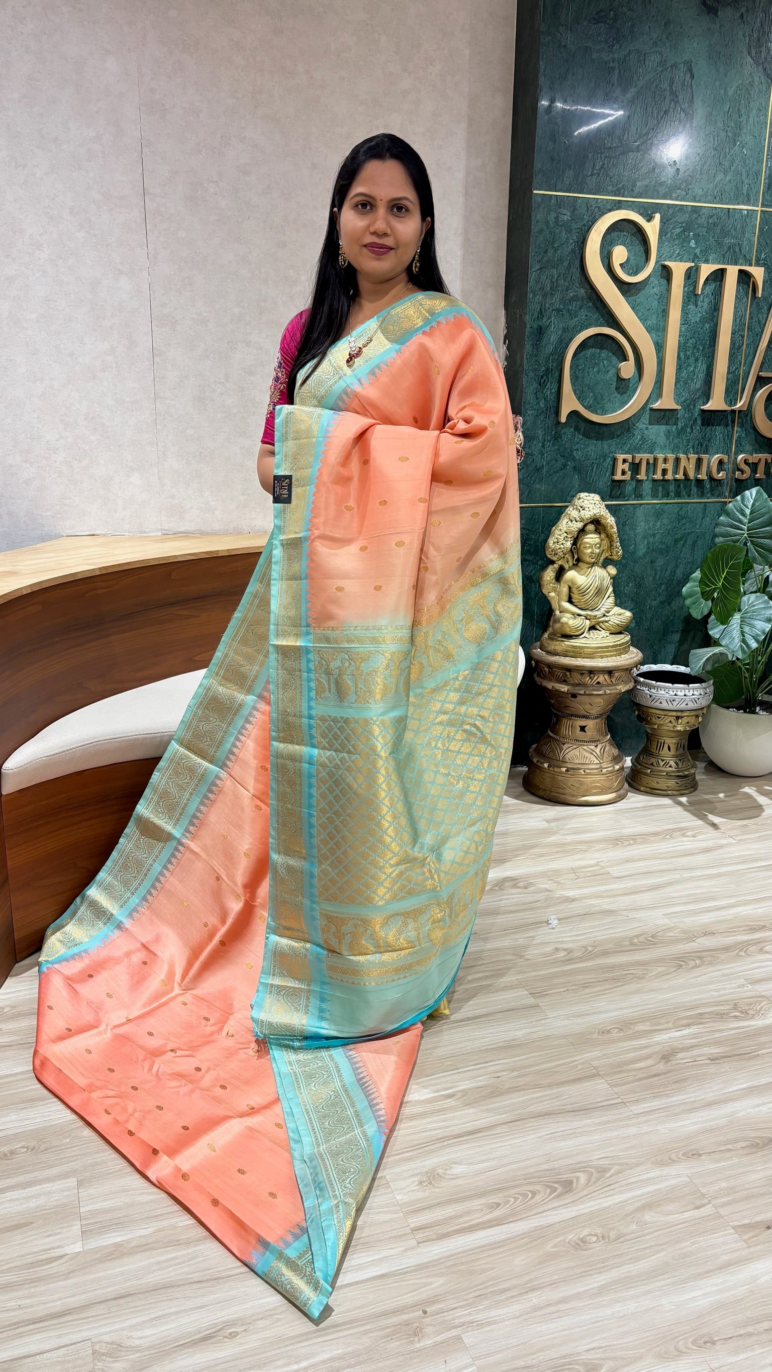 Handloom gadwal pattu