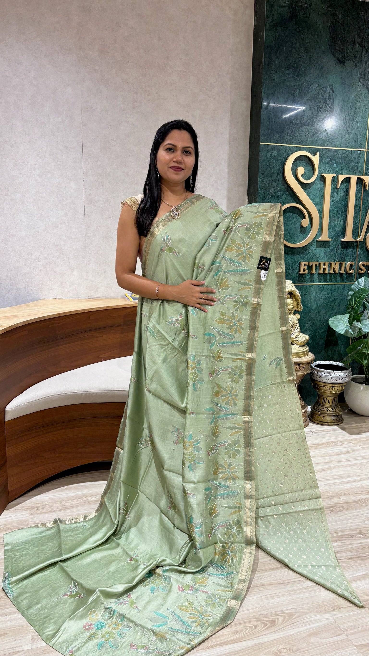 Pure Chinia hand brush embroidery