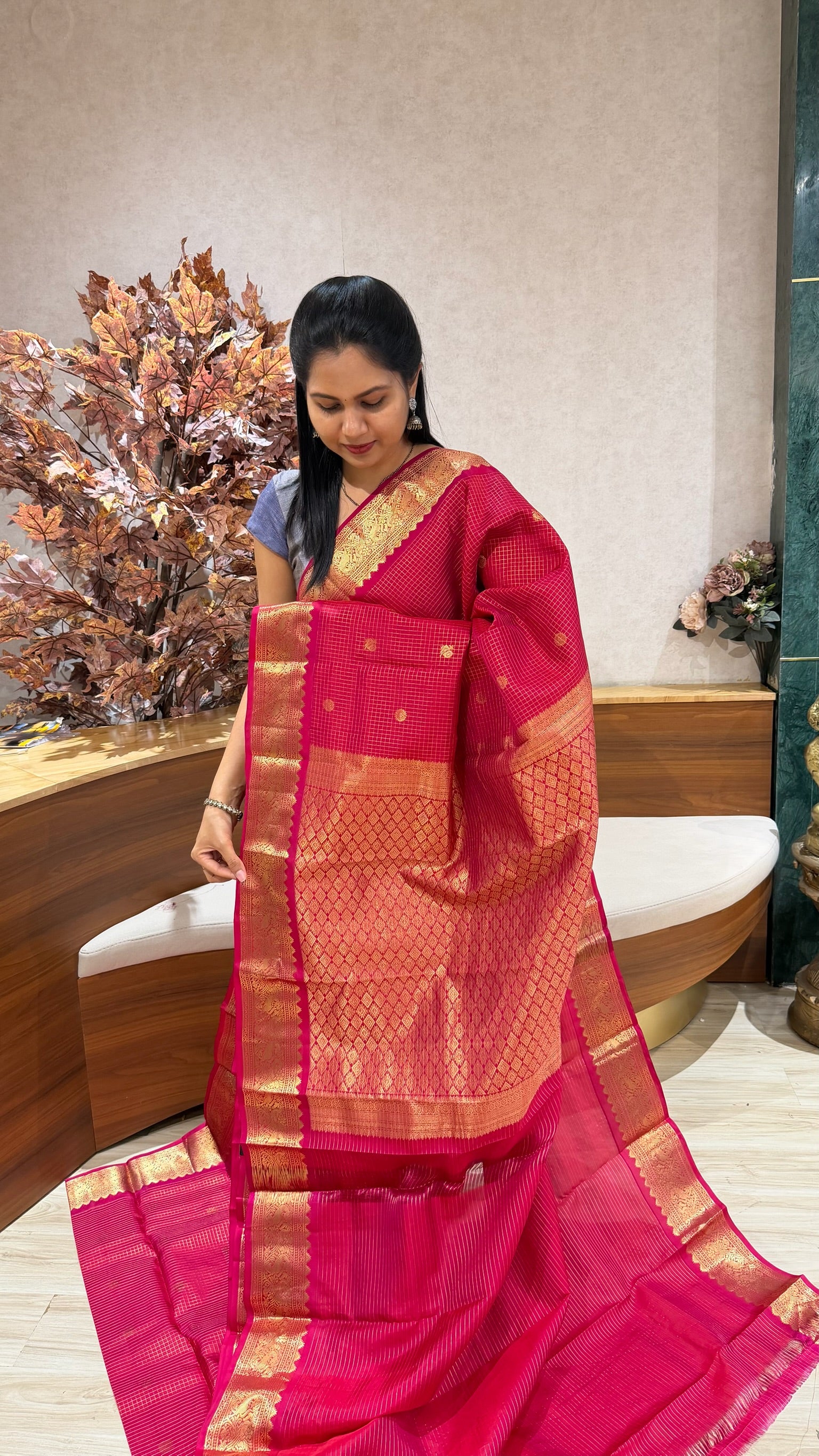 Vintage light weight pattu