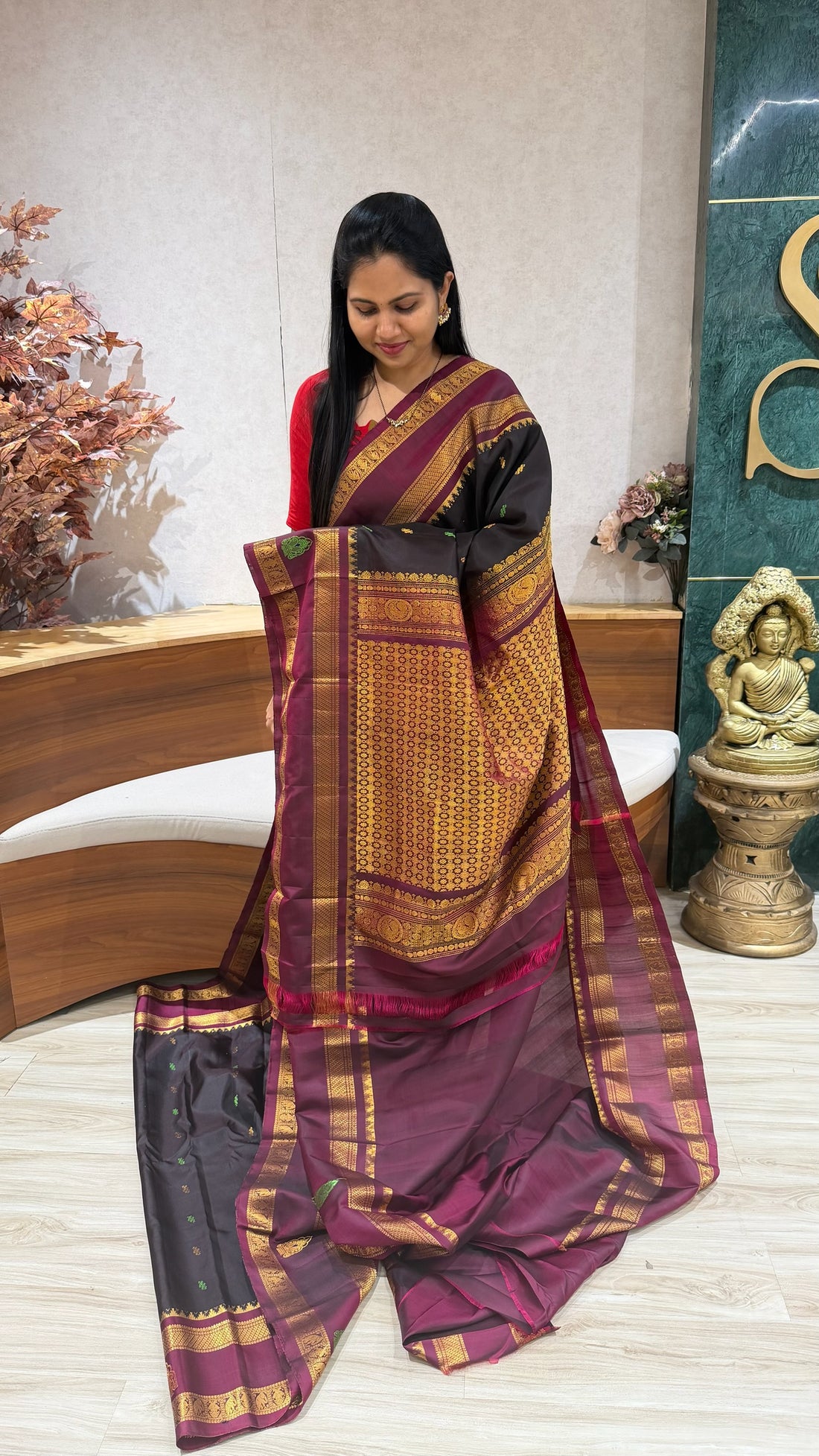 Handloom gadwal pattu