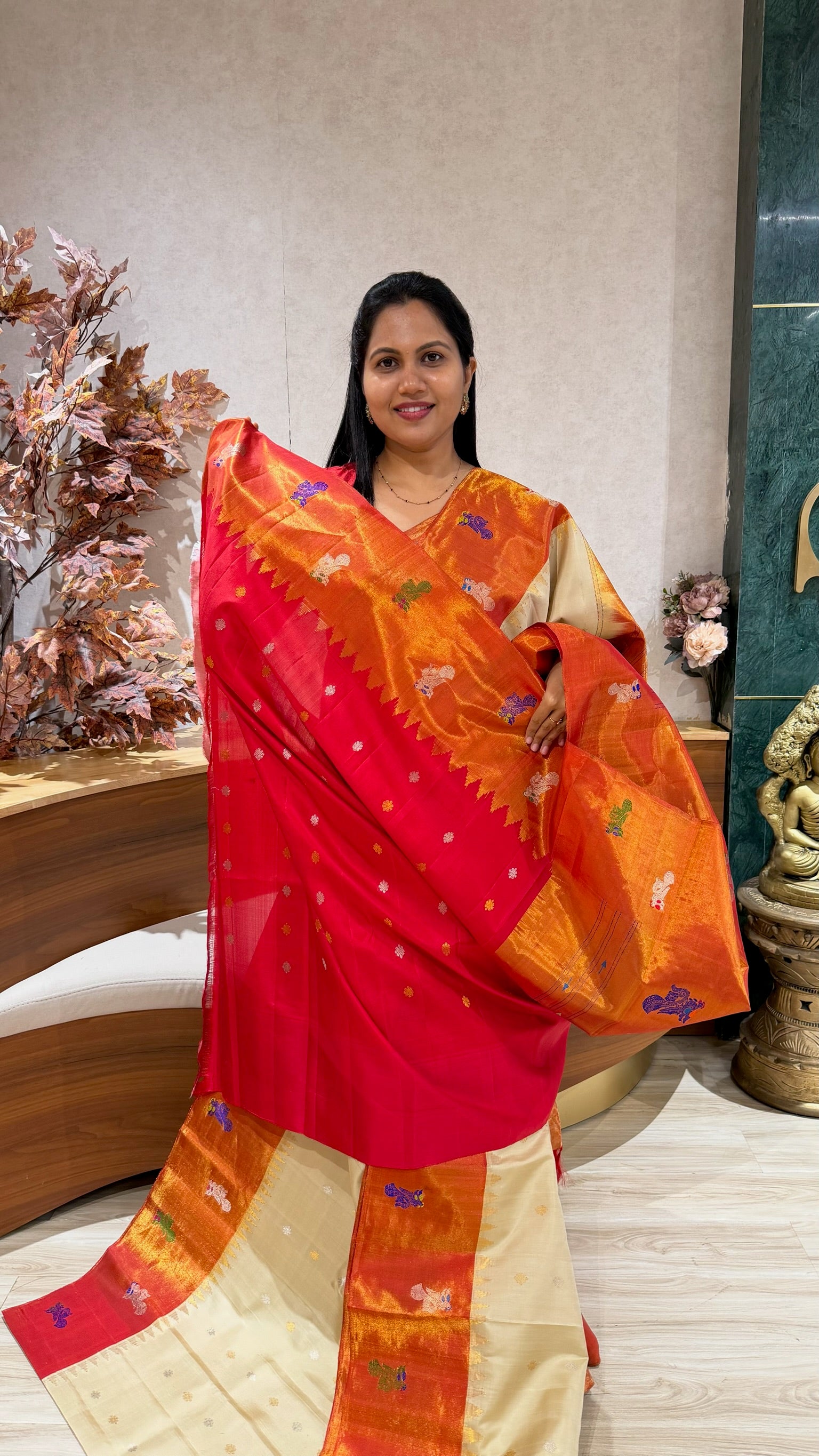 Handloom gadwal tissue