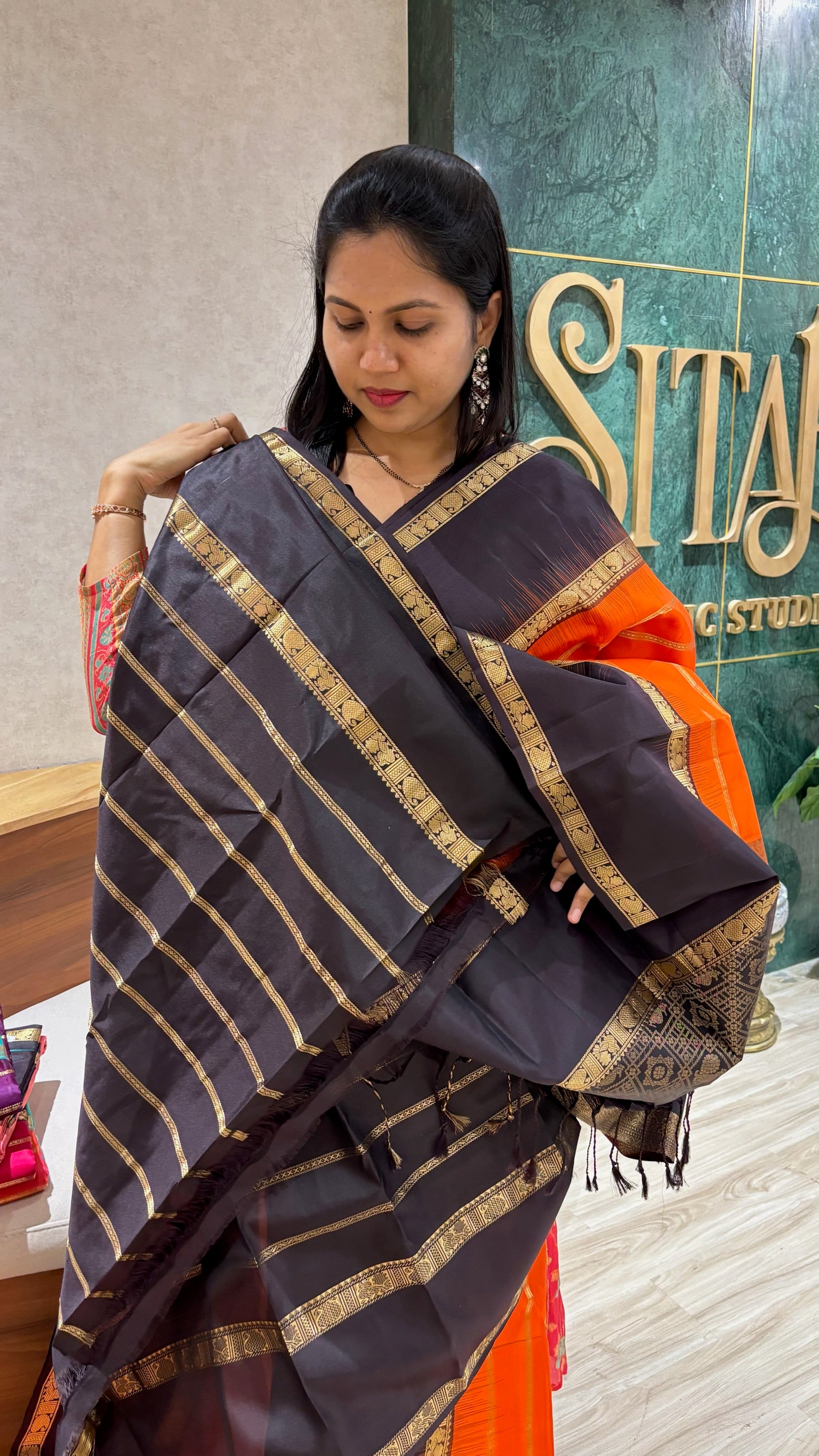 Kanchi pattu orange-snuff