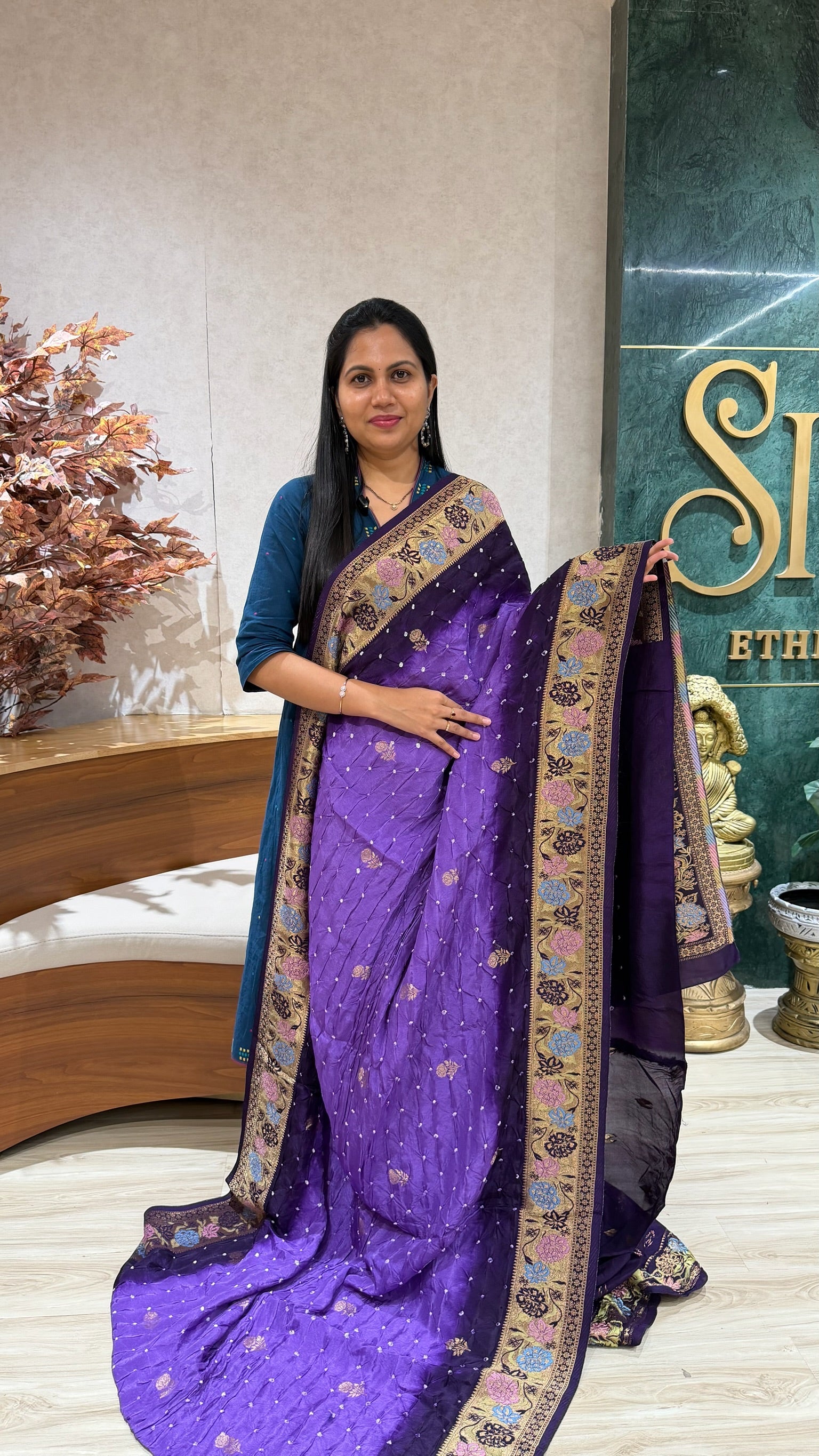 Crepe bandhini