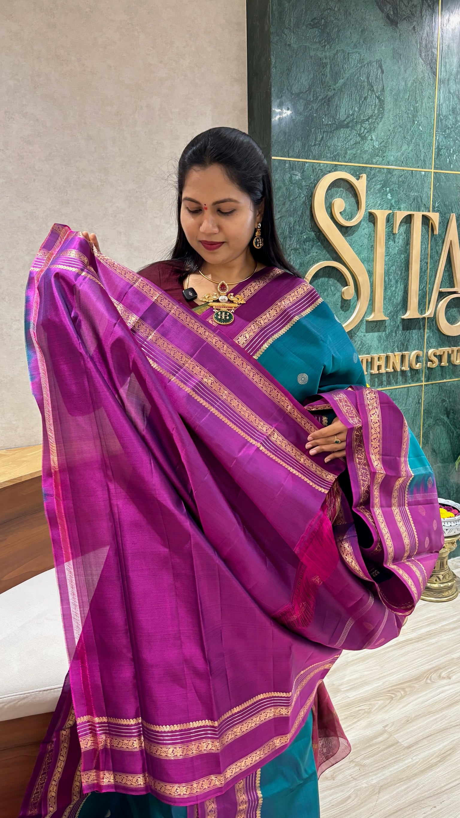 Handloom kanchi peacock green -magenta pink