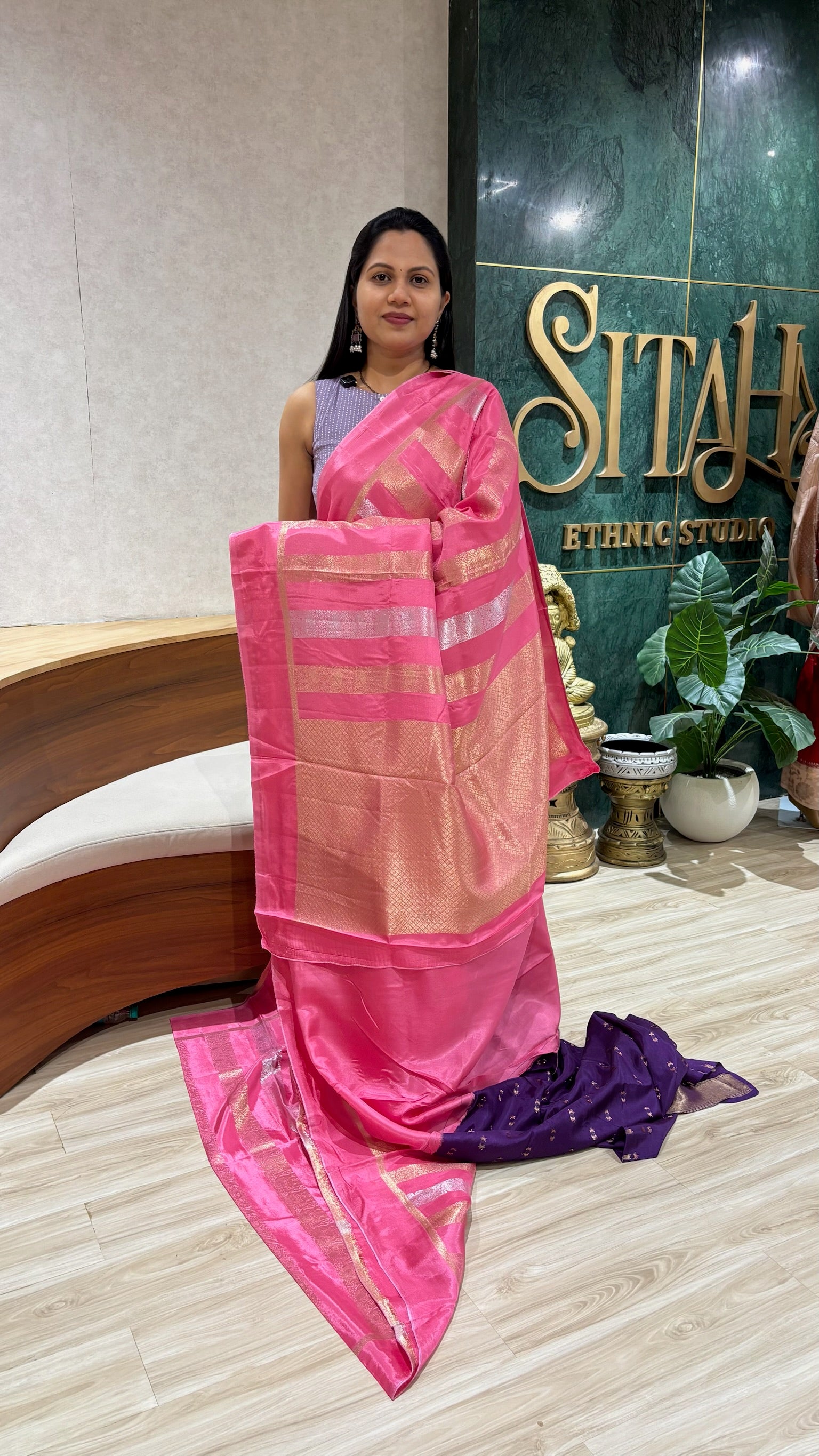 Banaras dola silk saree