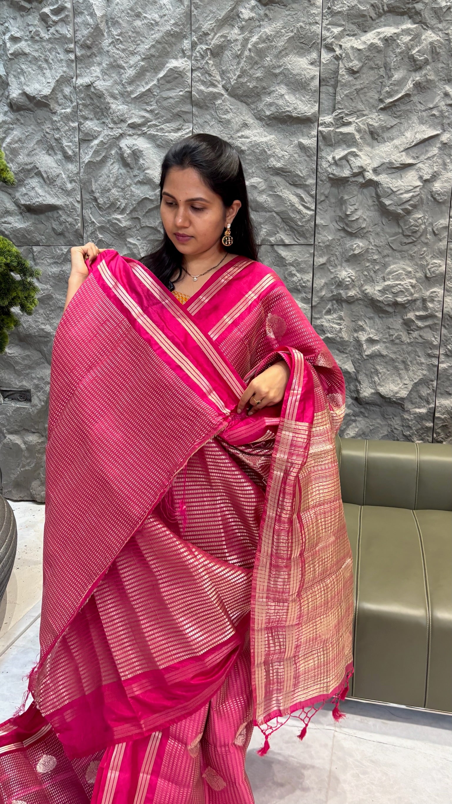Budget mango pattu rani pink