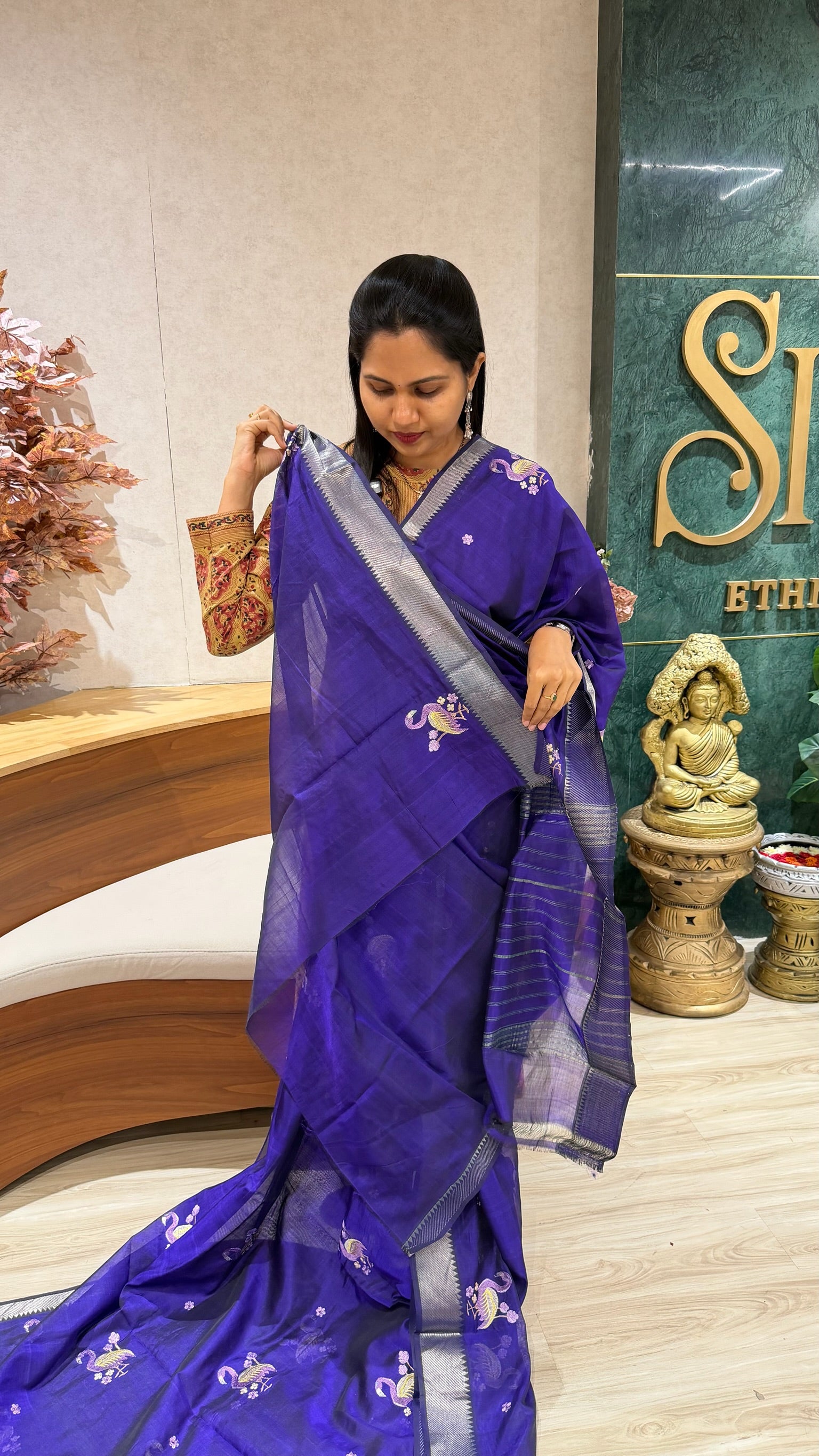 Mangalgiri embroidery
