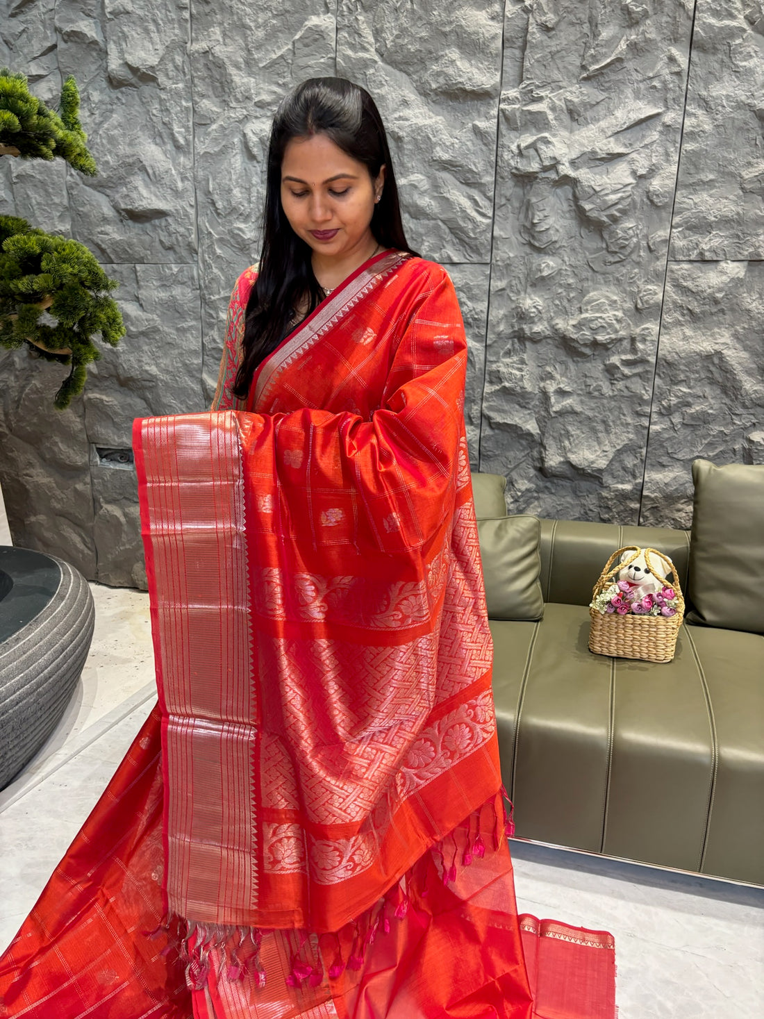 Pure handloom mangalgiri pattu red orange mix