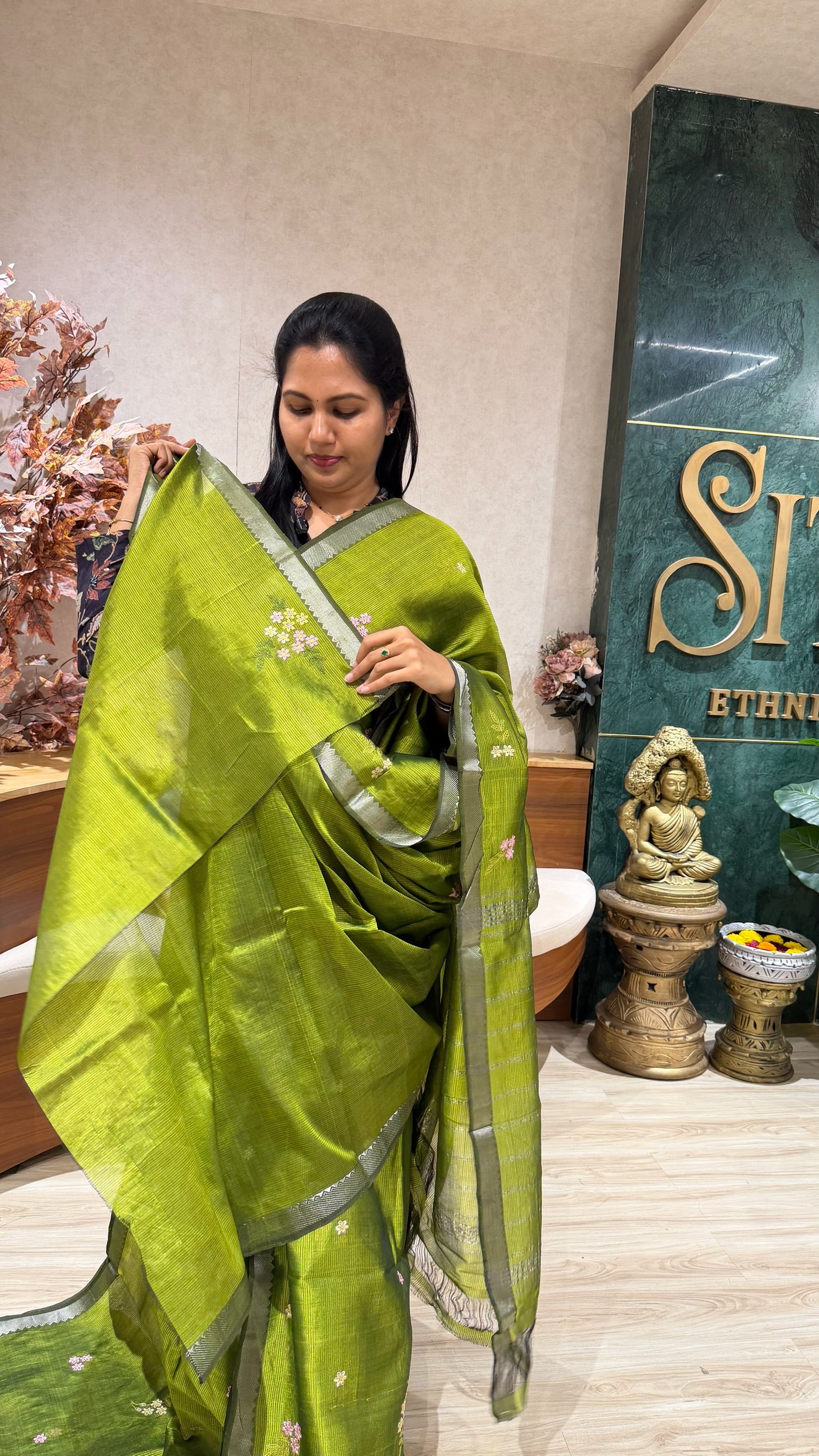 Mangalgiri embroidery