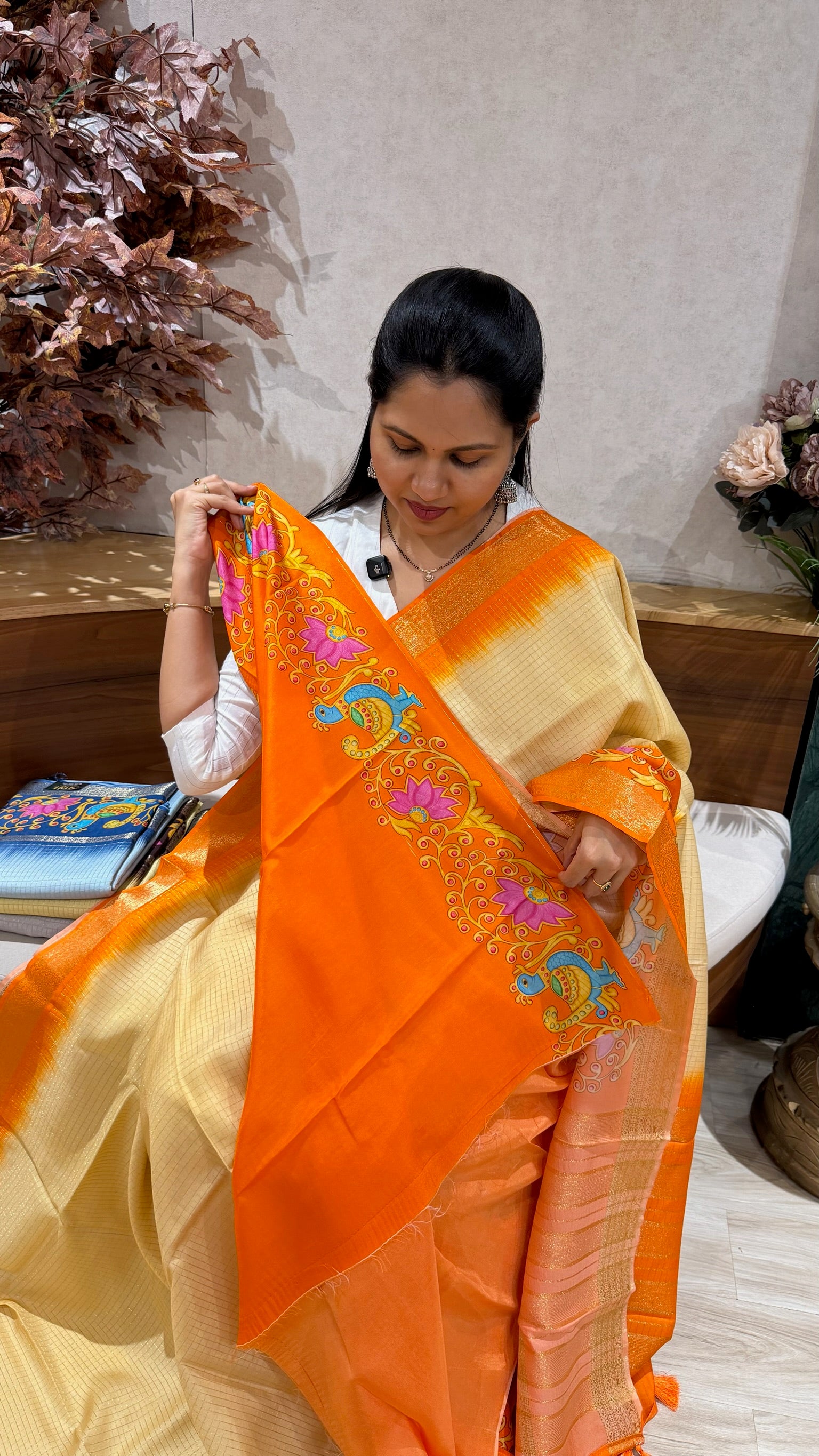 Vintage checks Tanjore print