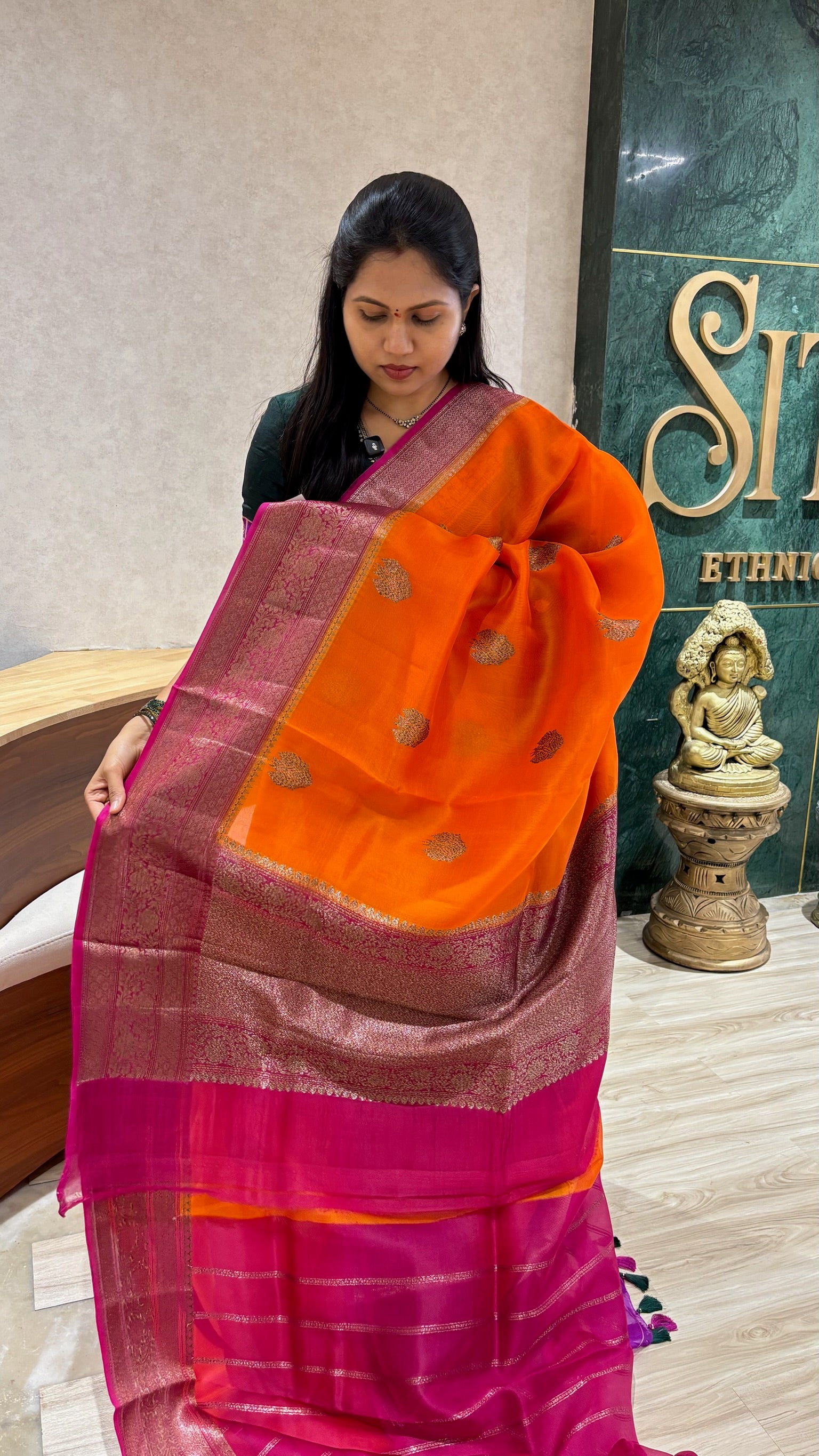 Handloom kora pattu