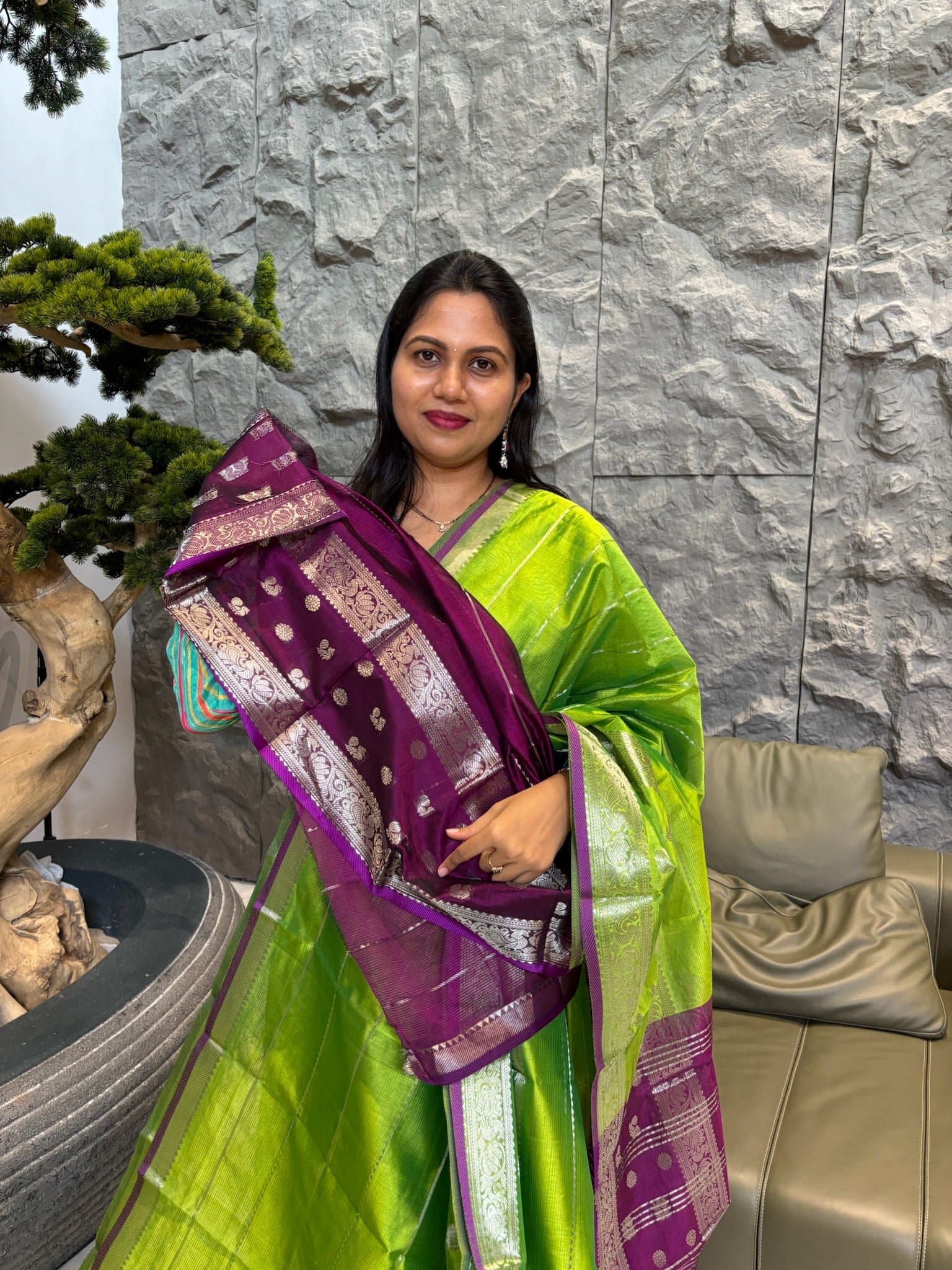 Mangalagiri pattu parrot green wine