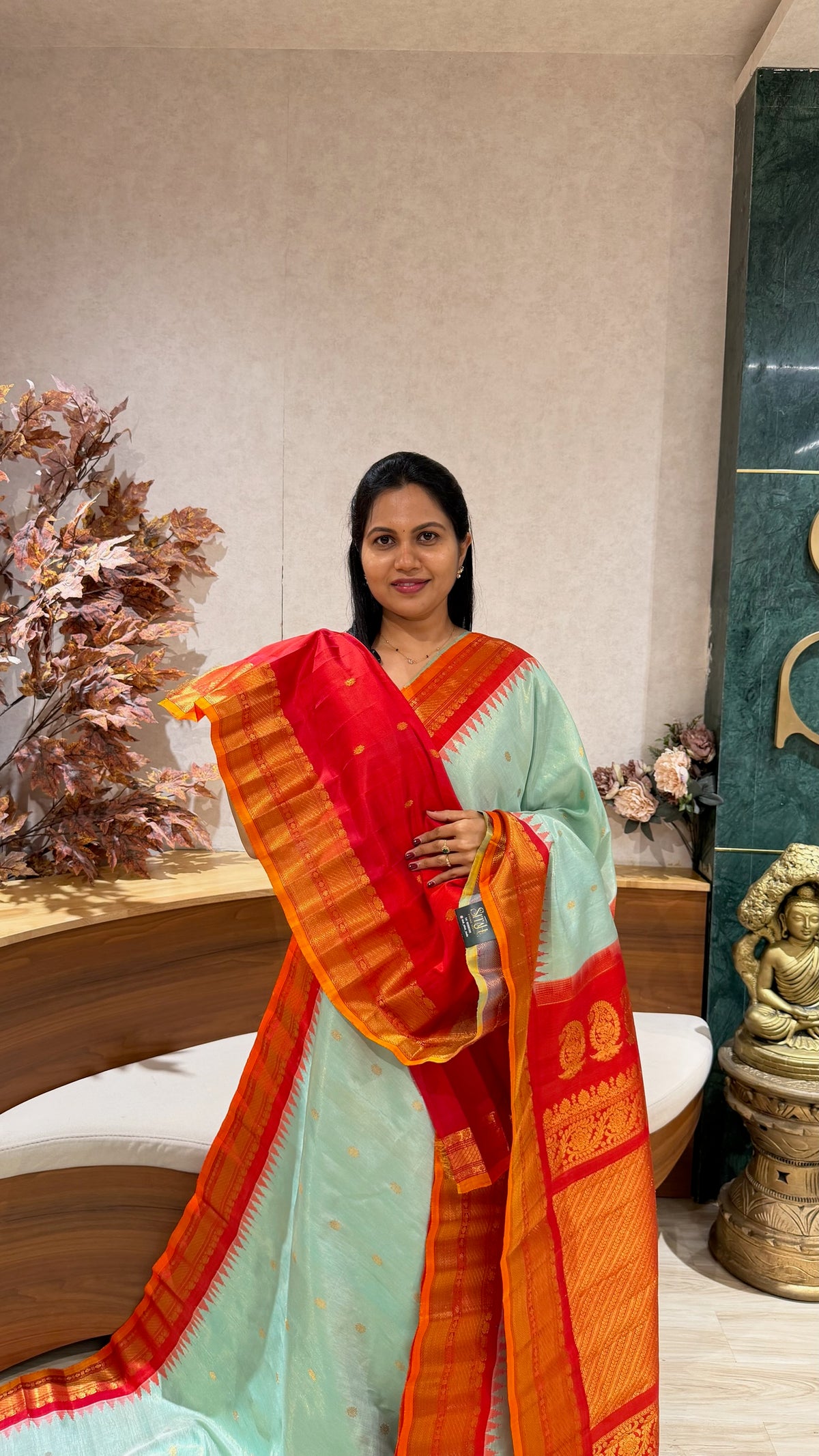Handloom tissue gadwal