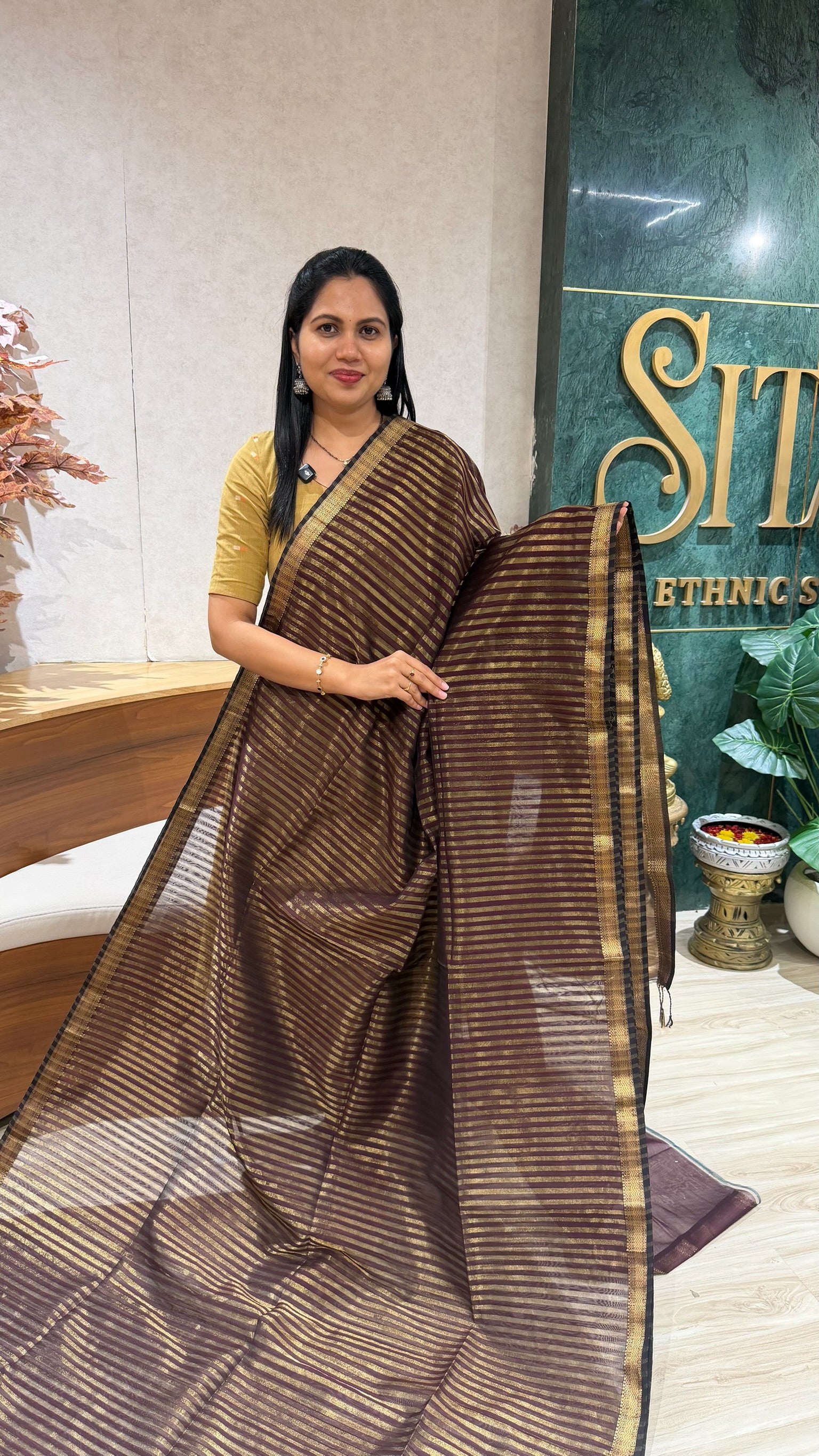 Maheswari tissue stripes