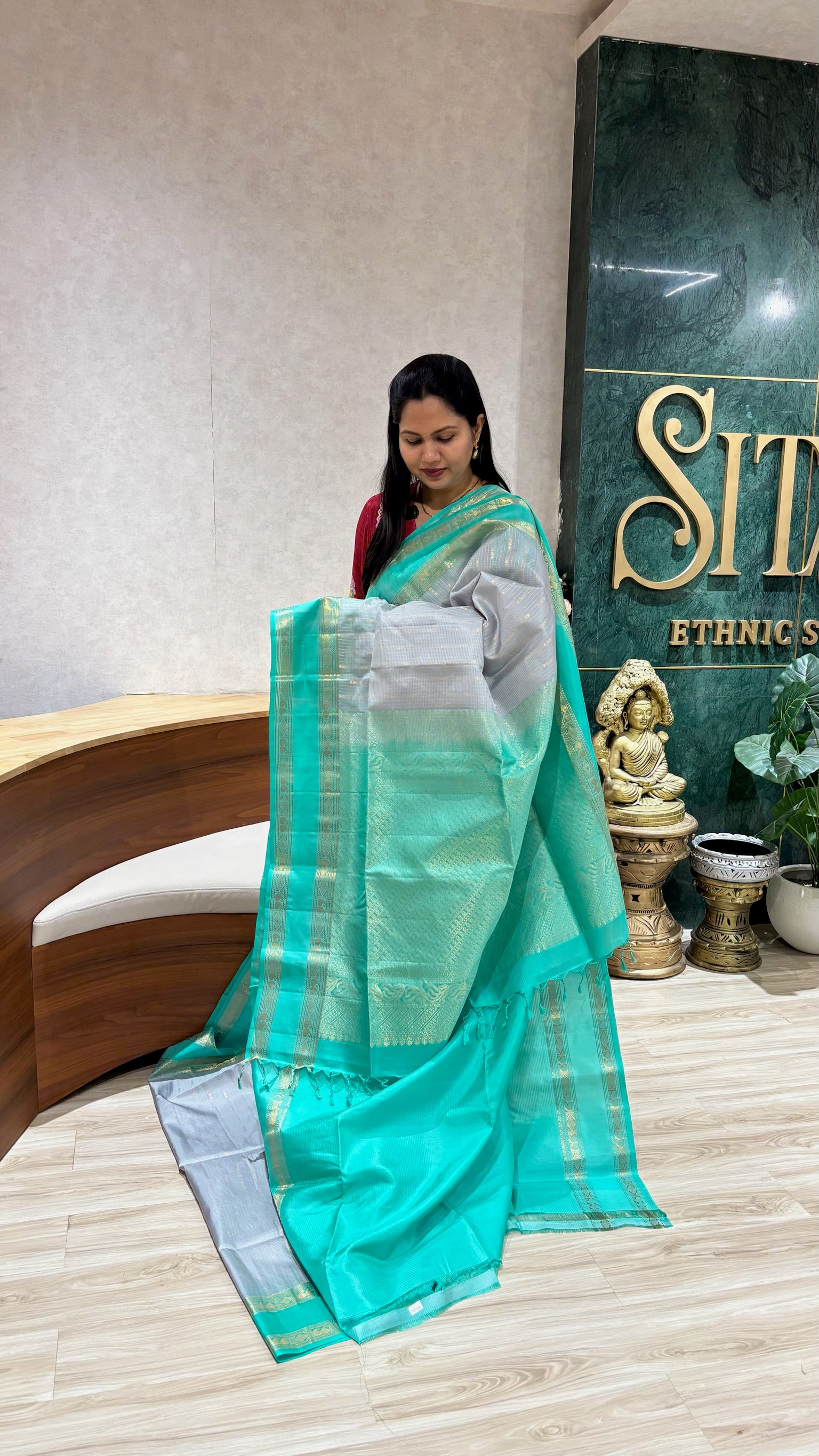 Light weight kanchi pattu