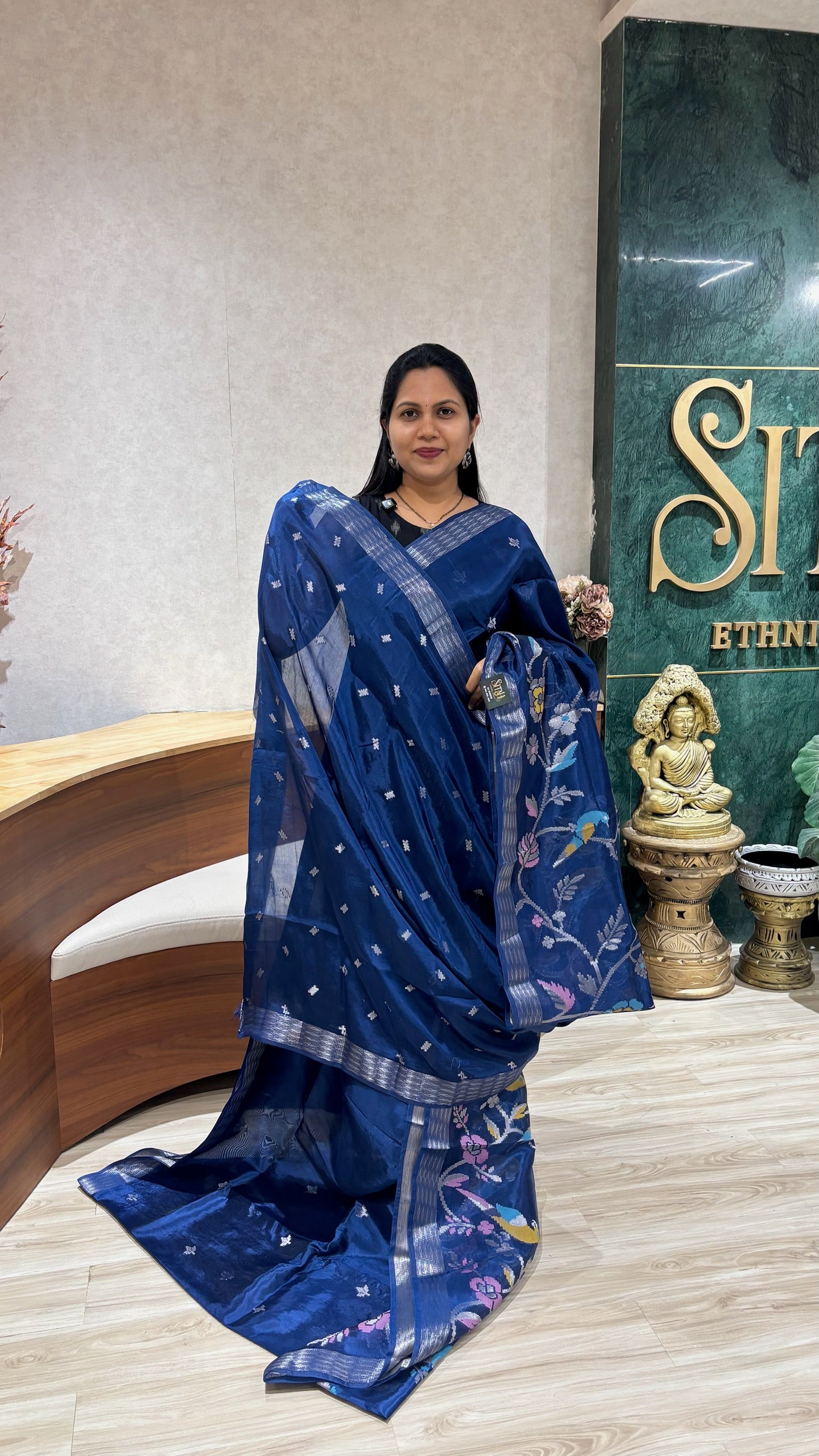 Paper silk skirt border