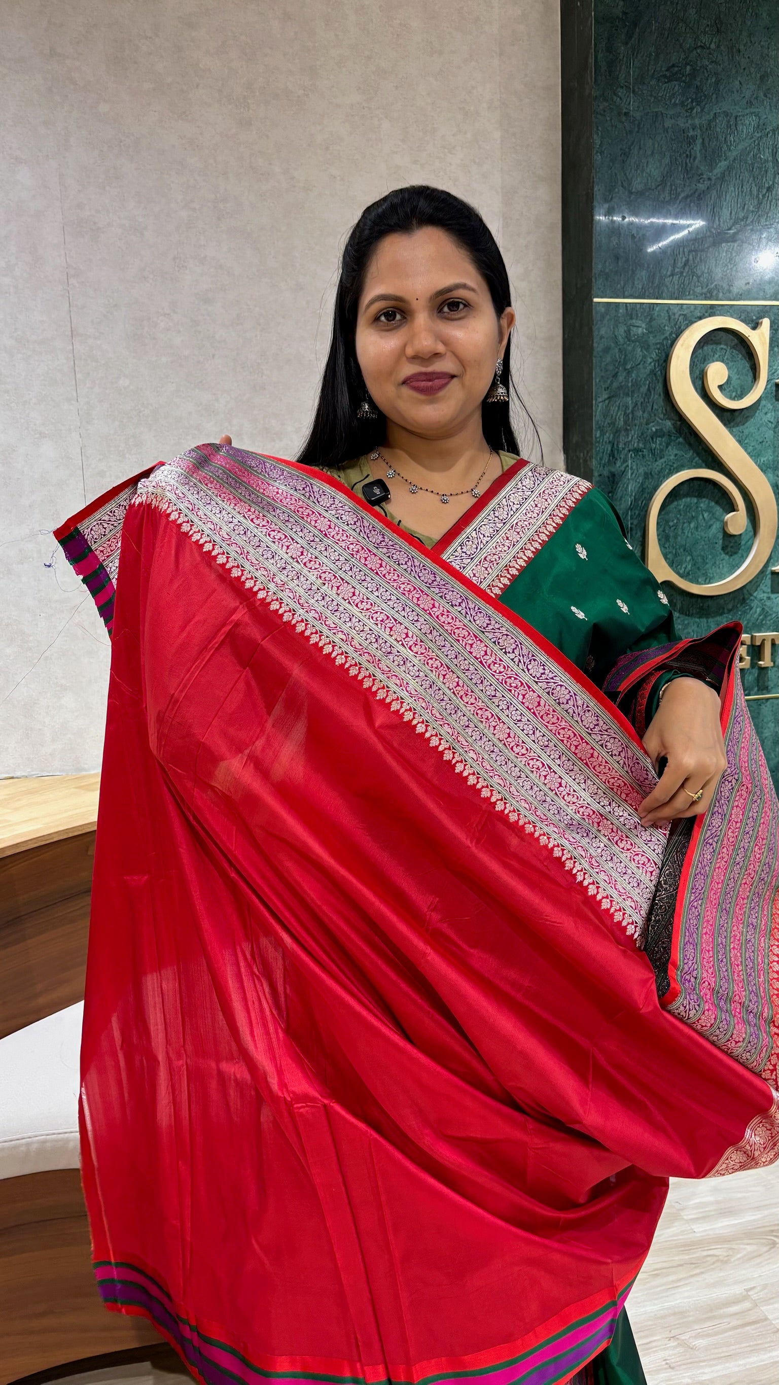 Premium Banarasi pattu