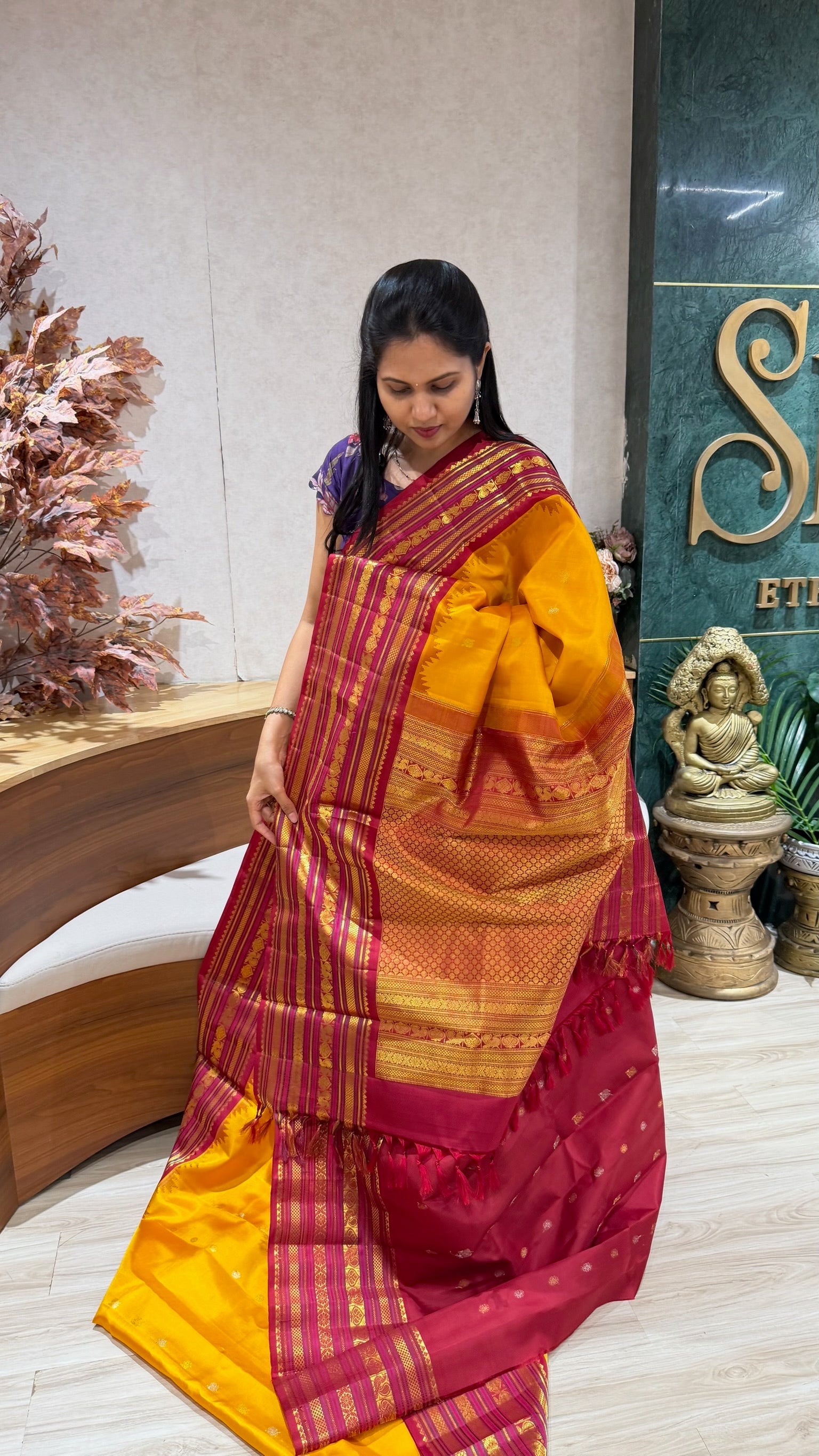 Handloom Gadwal pattu