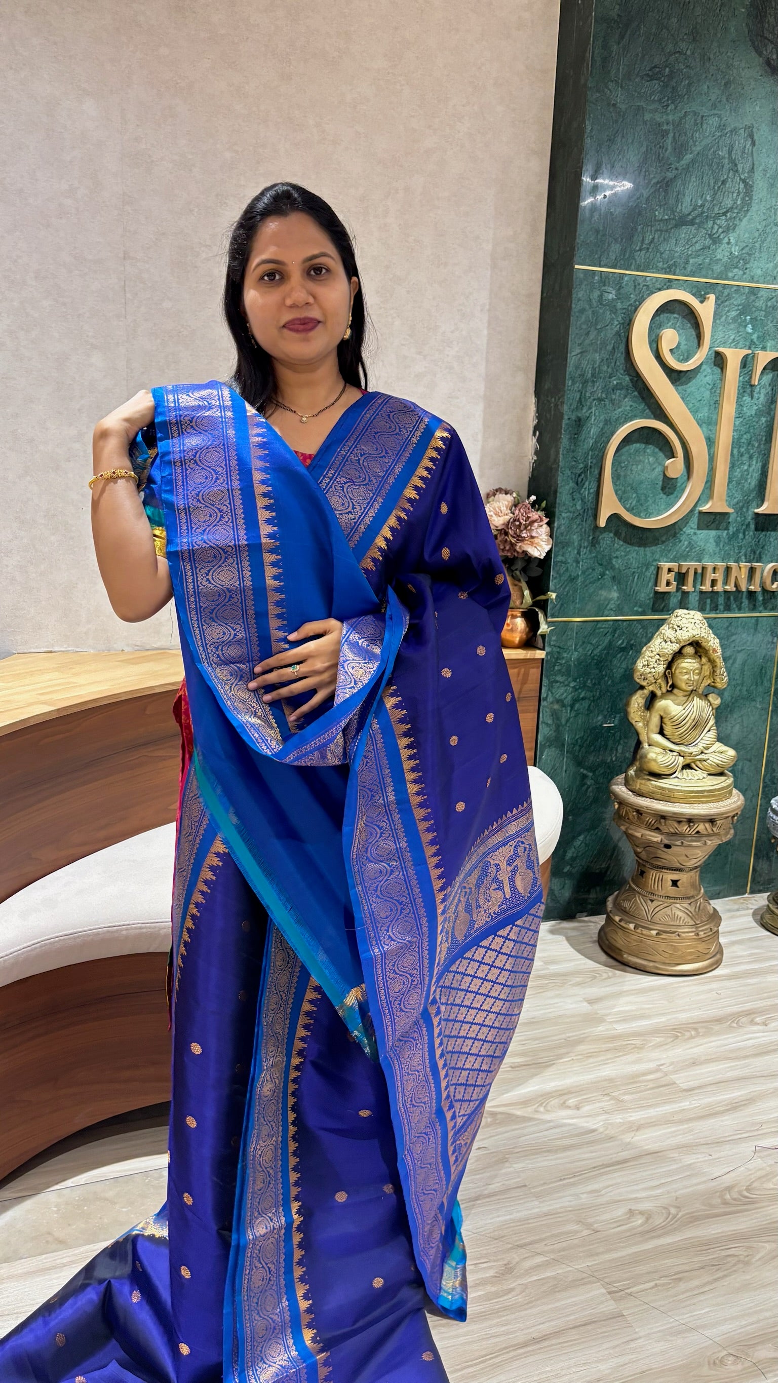 Handloom gadwal pattu