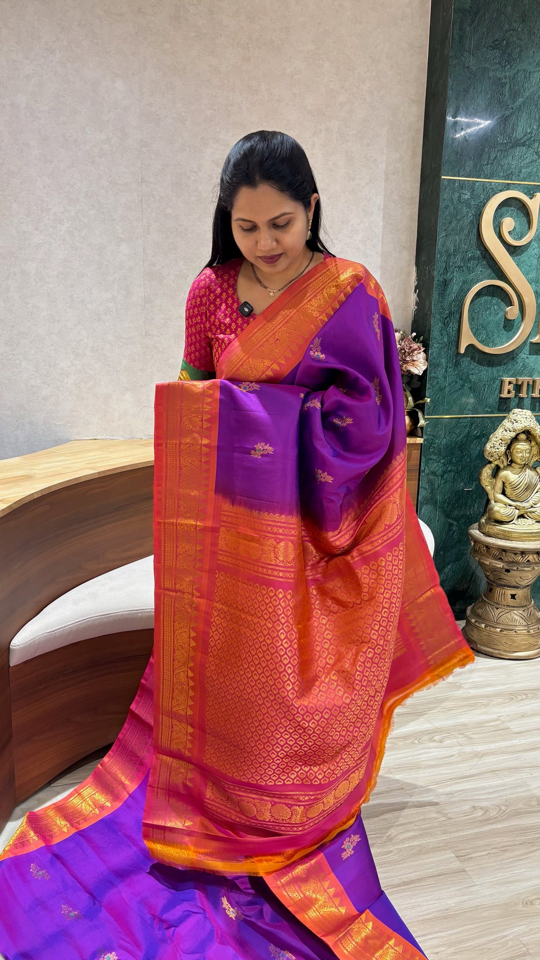 Handloom gadwal pattu