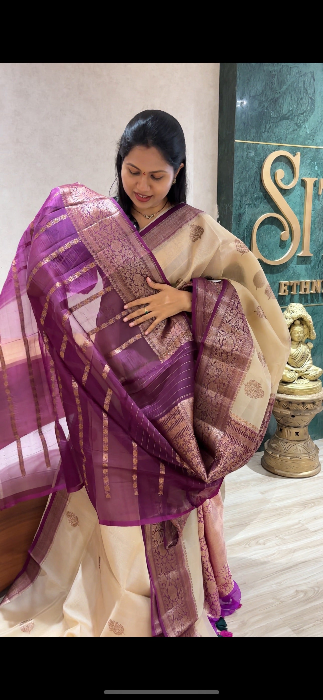 Handloom kora pattu