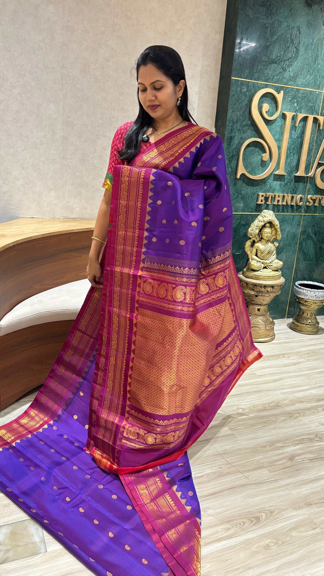 Handloom gadwal pattu