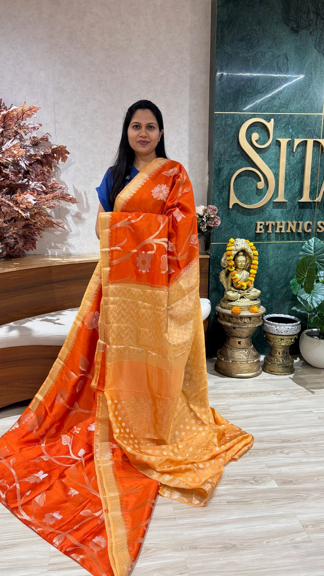 Banaras allover weaving