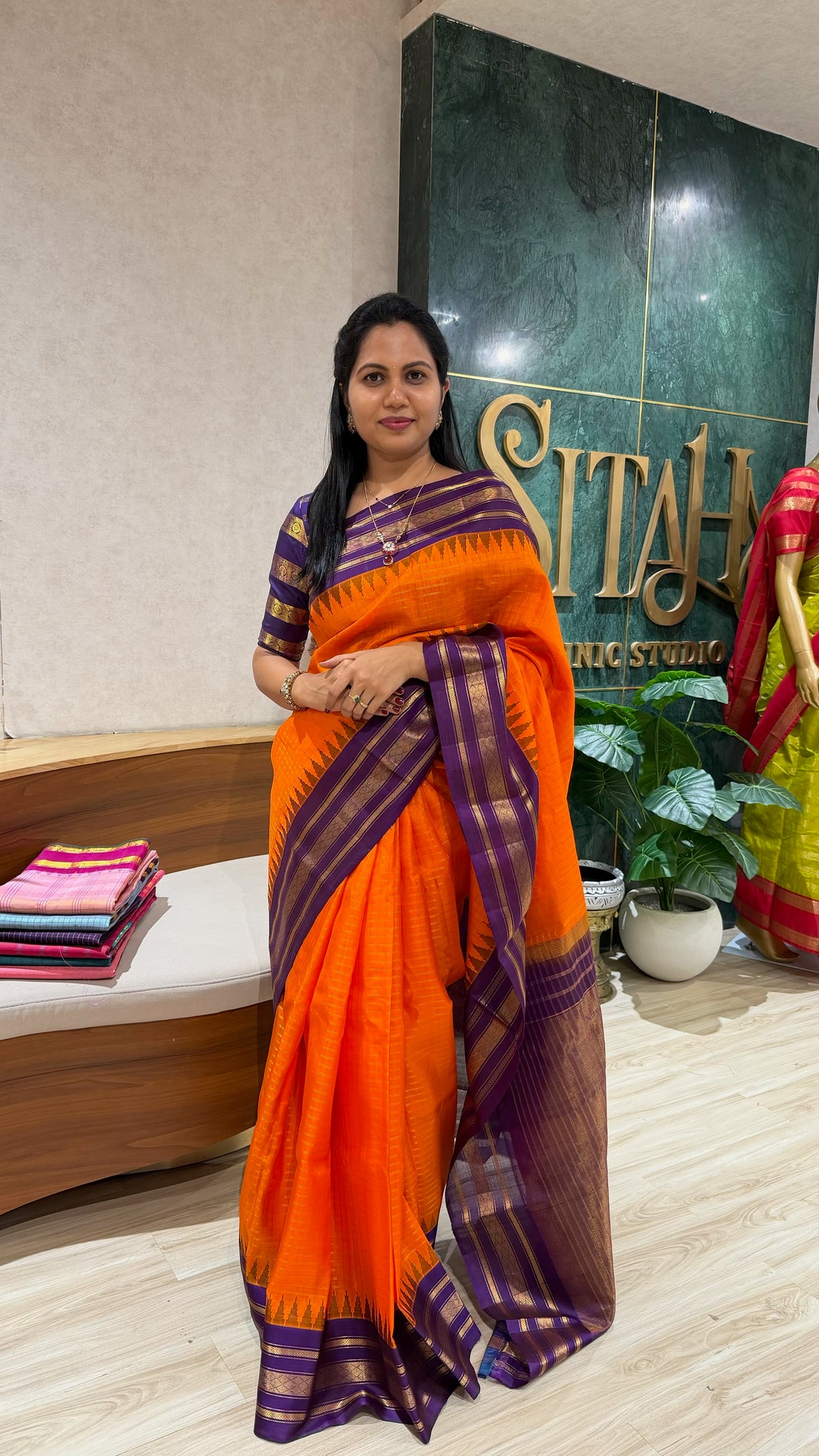 Handloom gadwal pattu