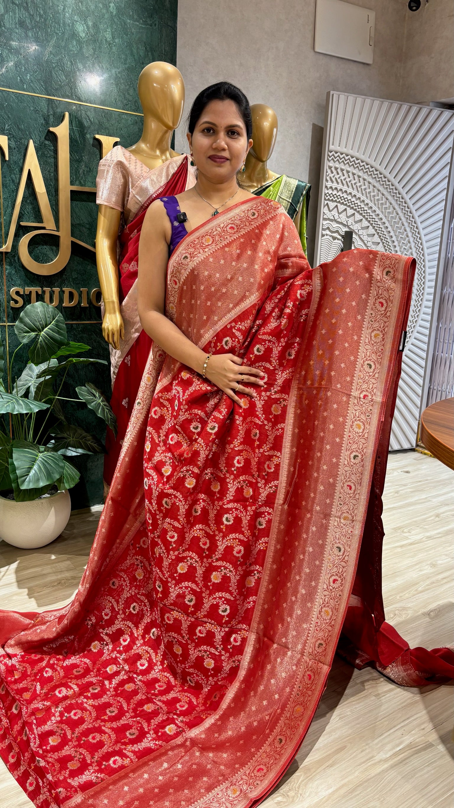 Tussar georgette red