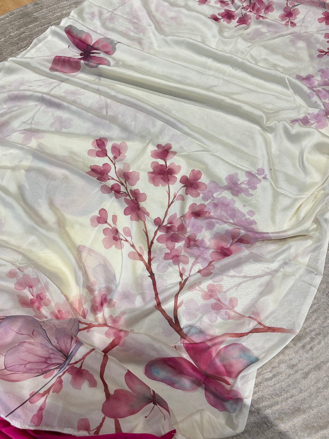 Pure georgette white-pink Jabili