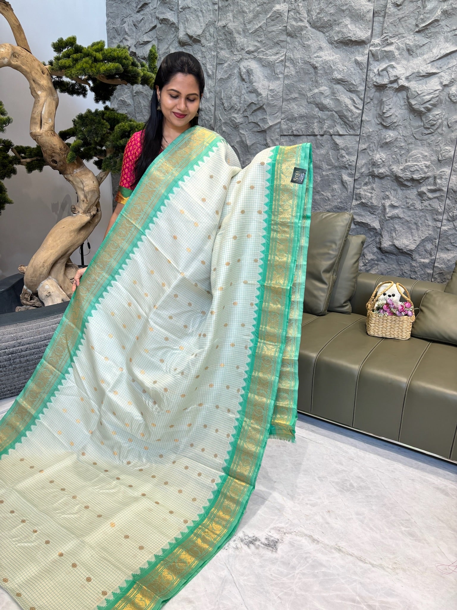 Handloom pattu half white sea green