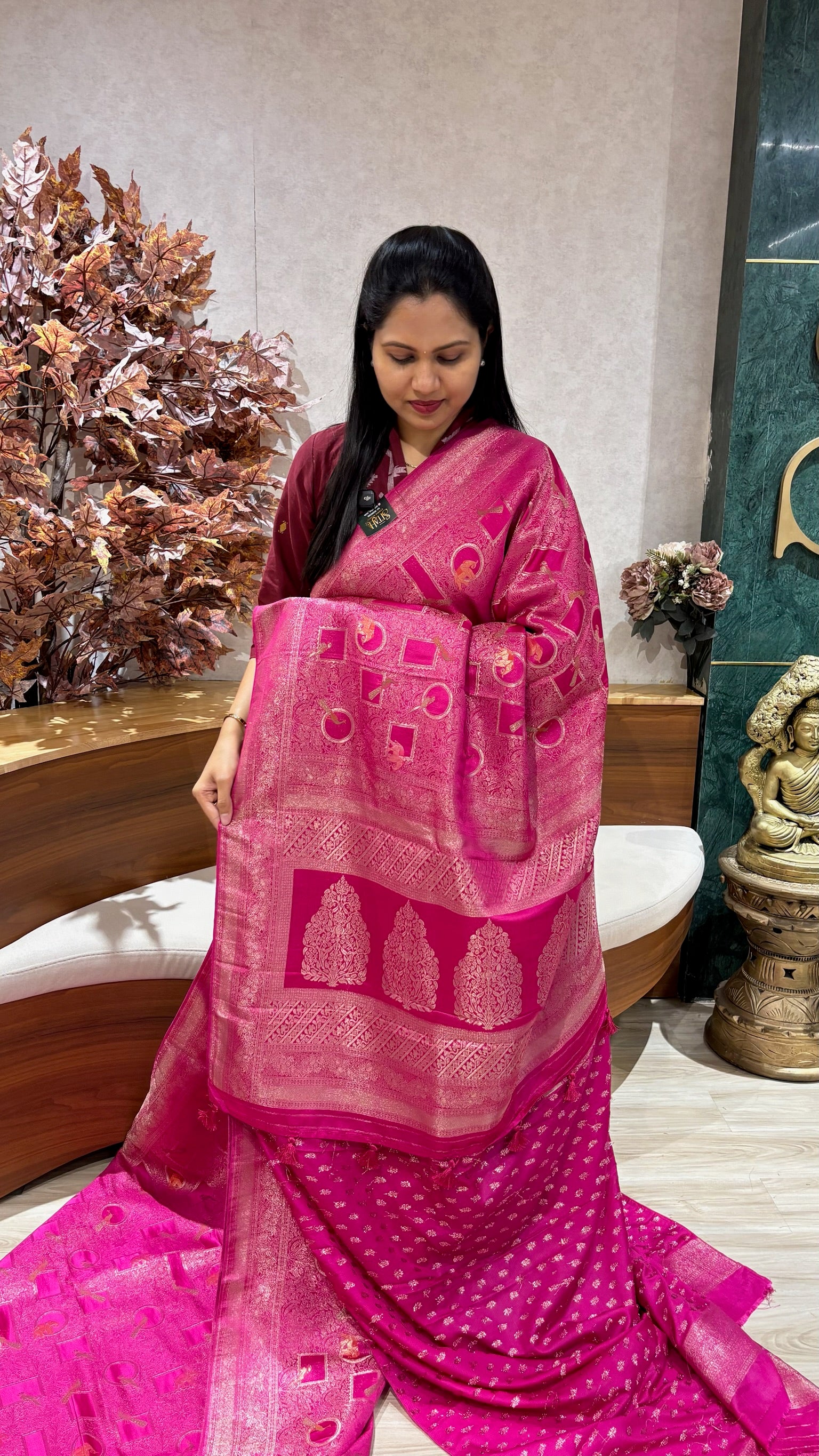 Banaras allover weaving