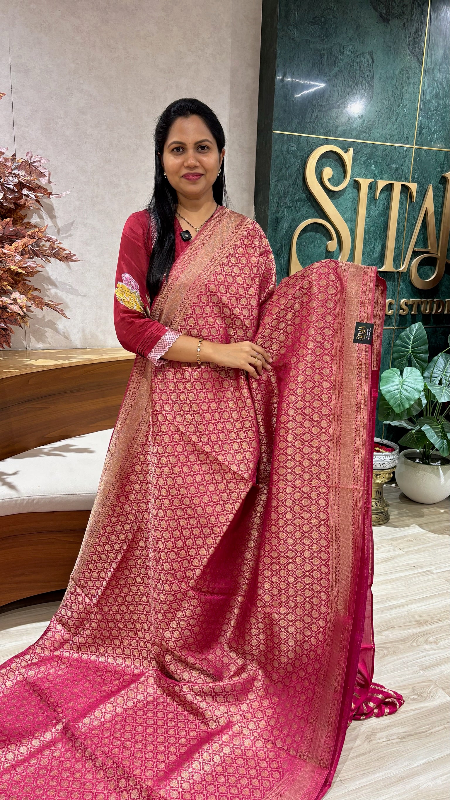Banaras crepe brocade