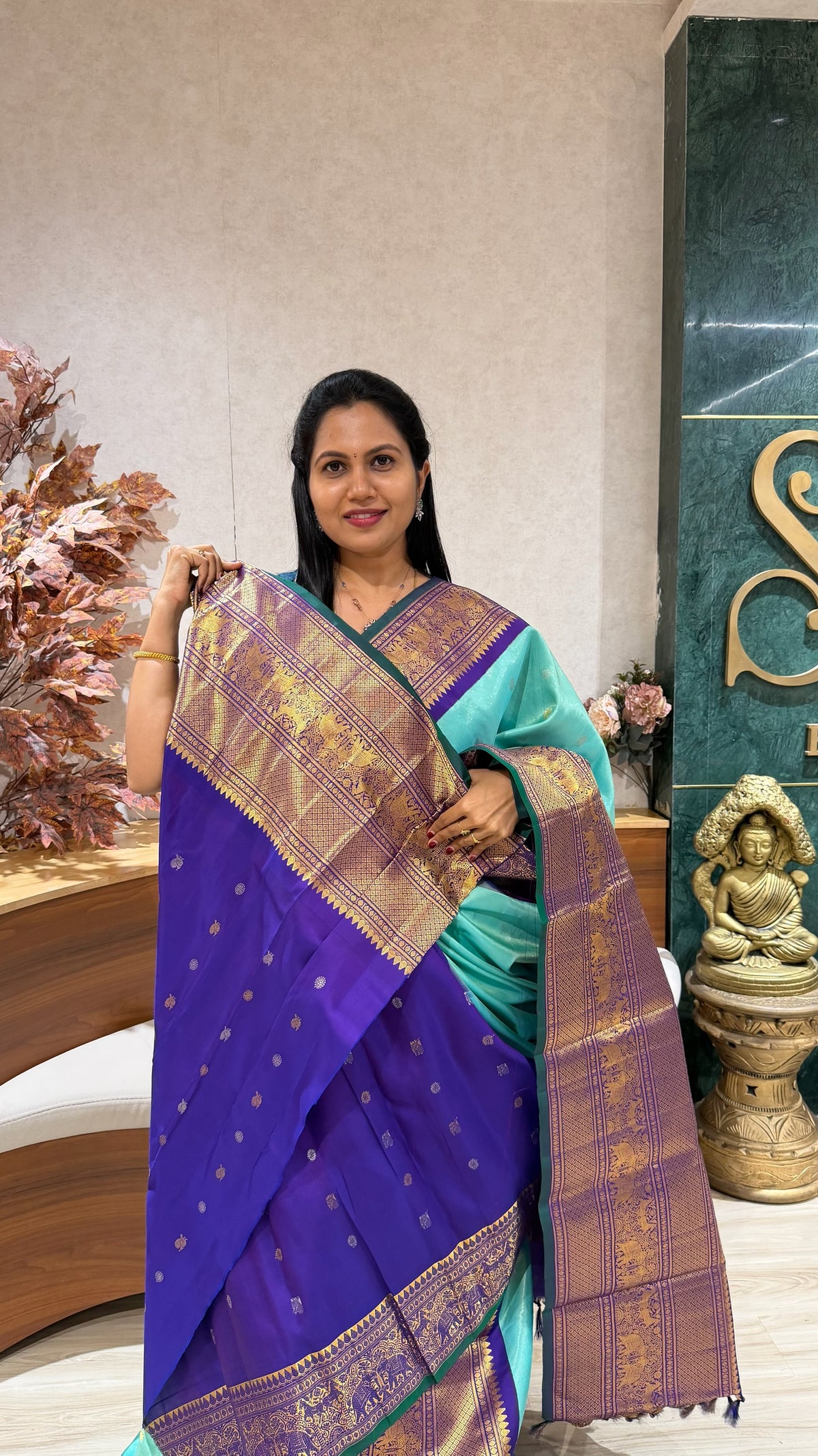 Handloom tissue gadwal