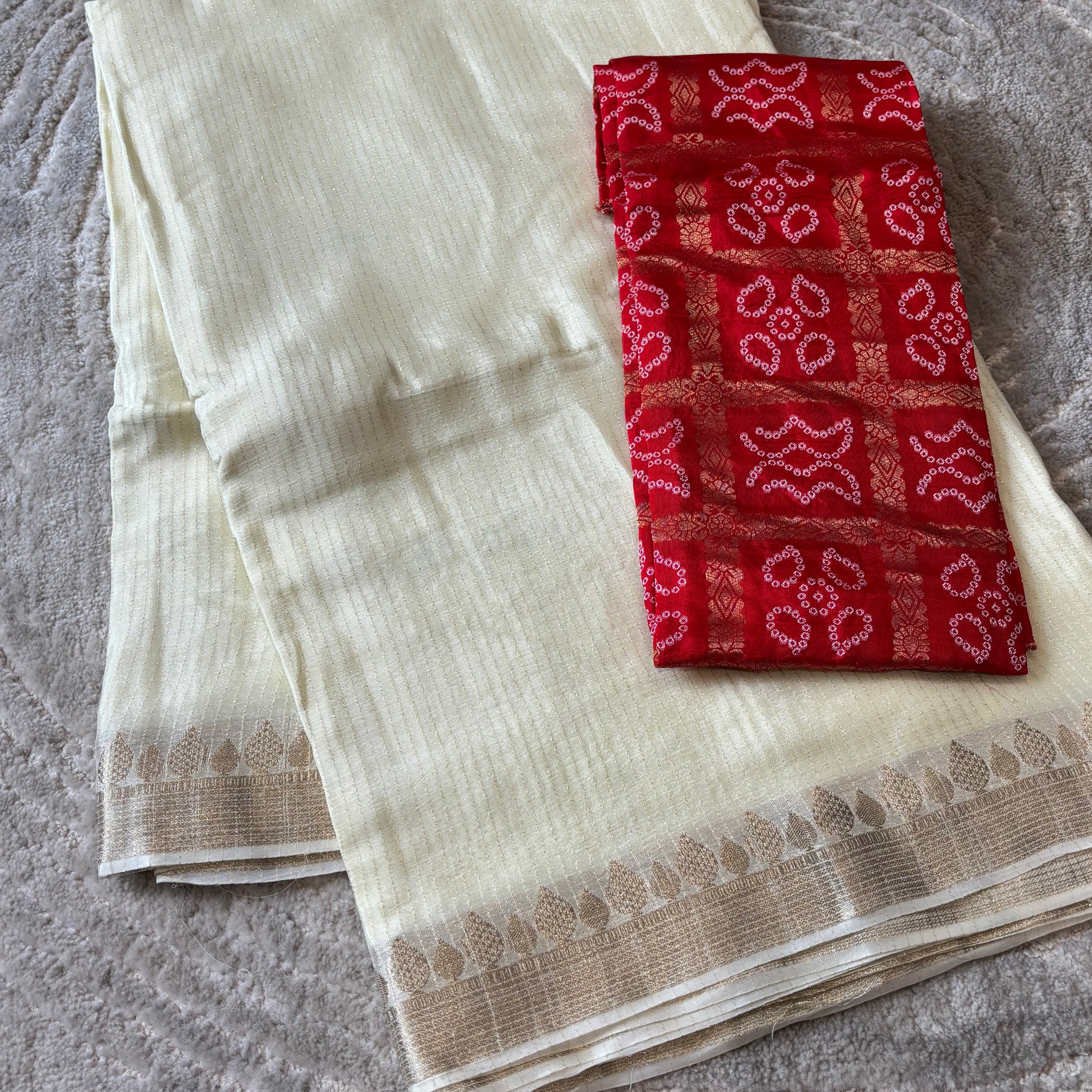White georgette red bandhini