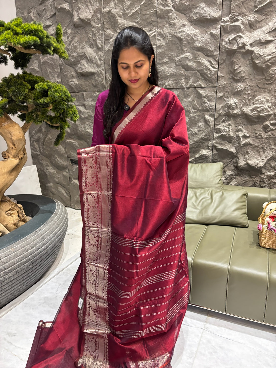 Handloom mangalagiri pattu maroon