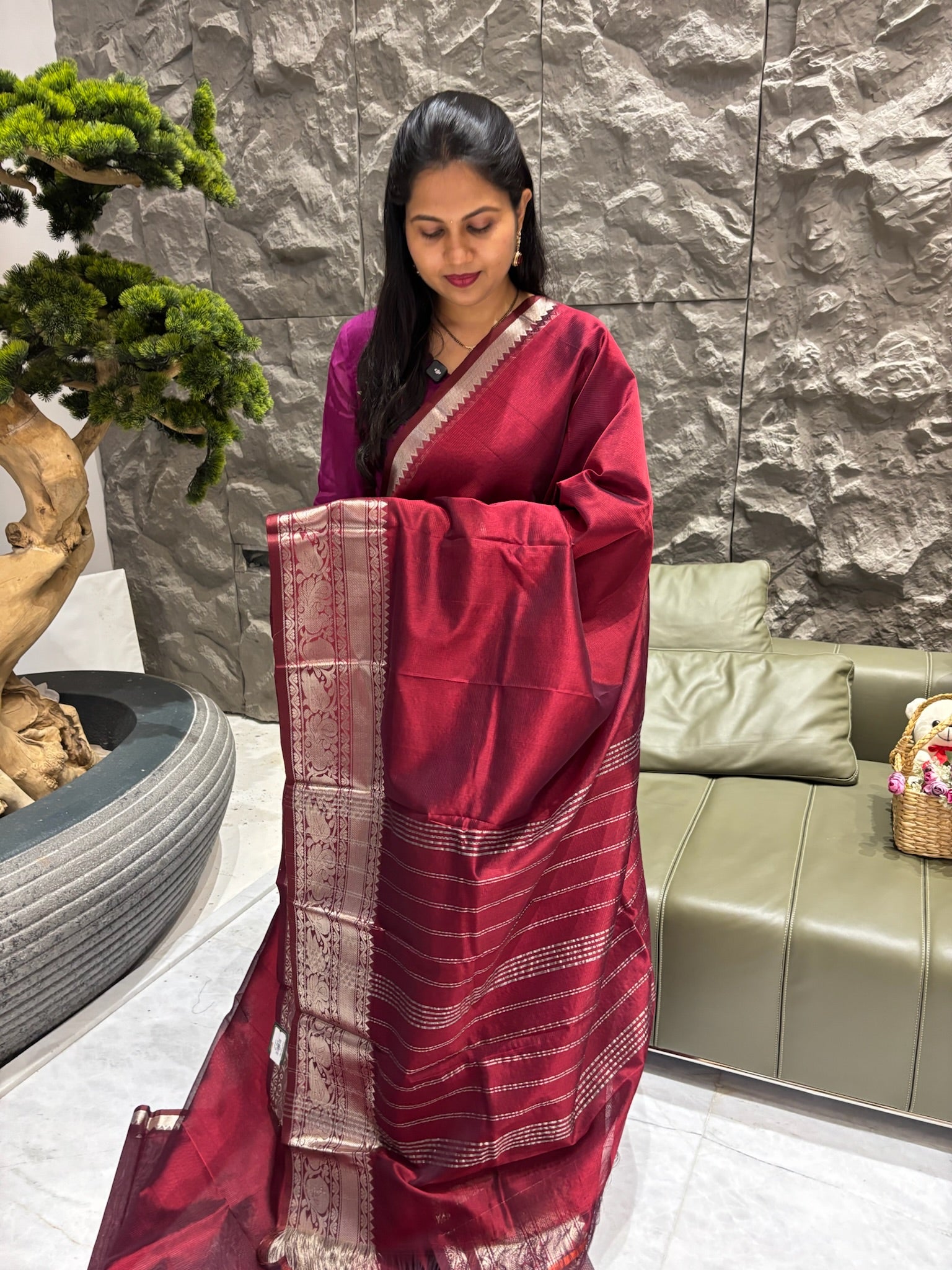 Handloom mangalagiri pattu maroon