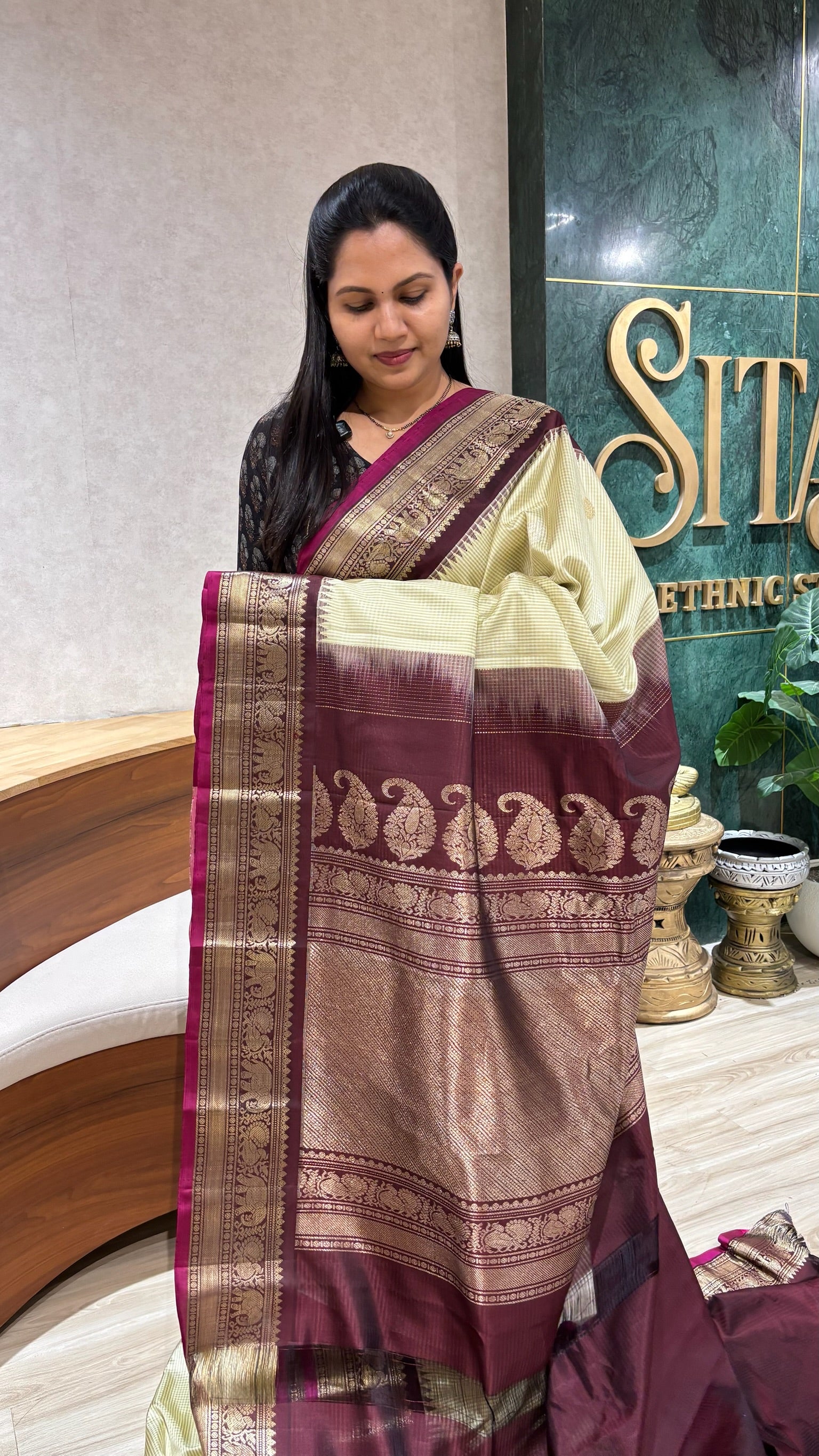 Premium Gadwal pattu