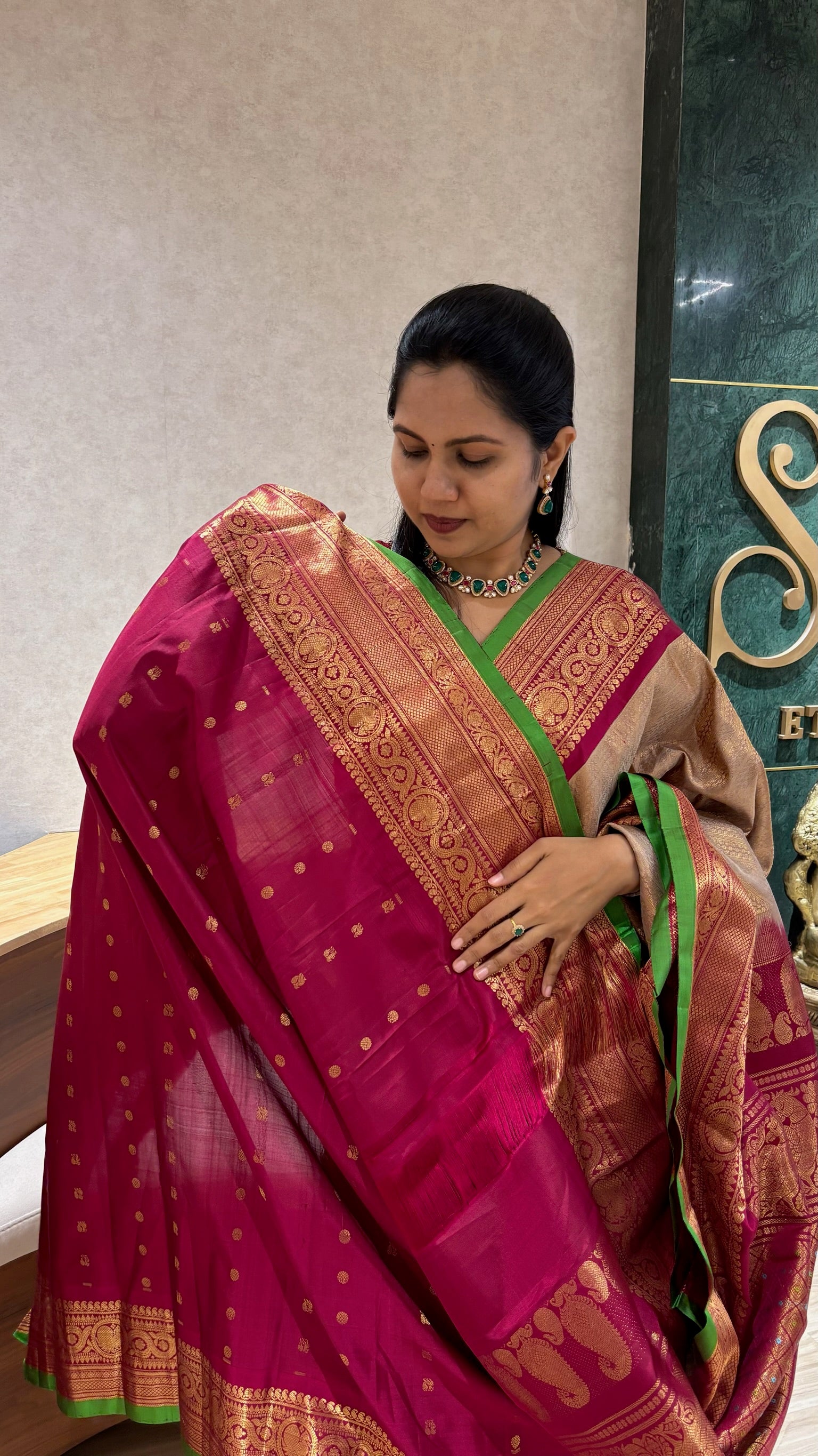 Handloom brocade gadwal