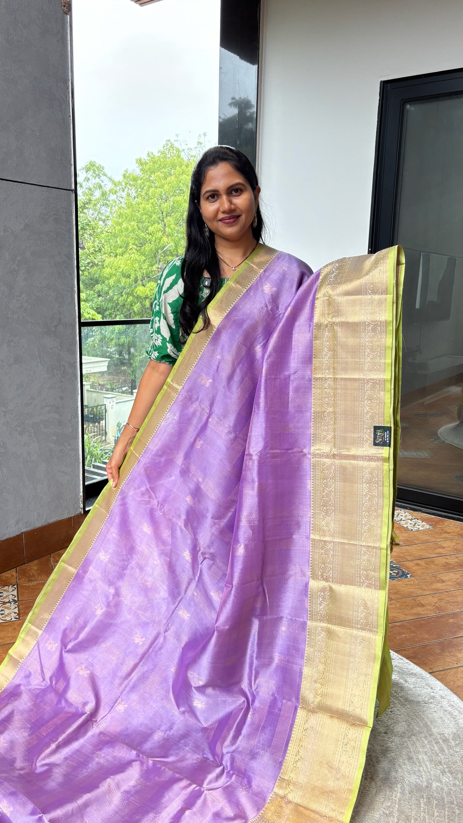Mangalgiri pattu lavender-parrotgreen