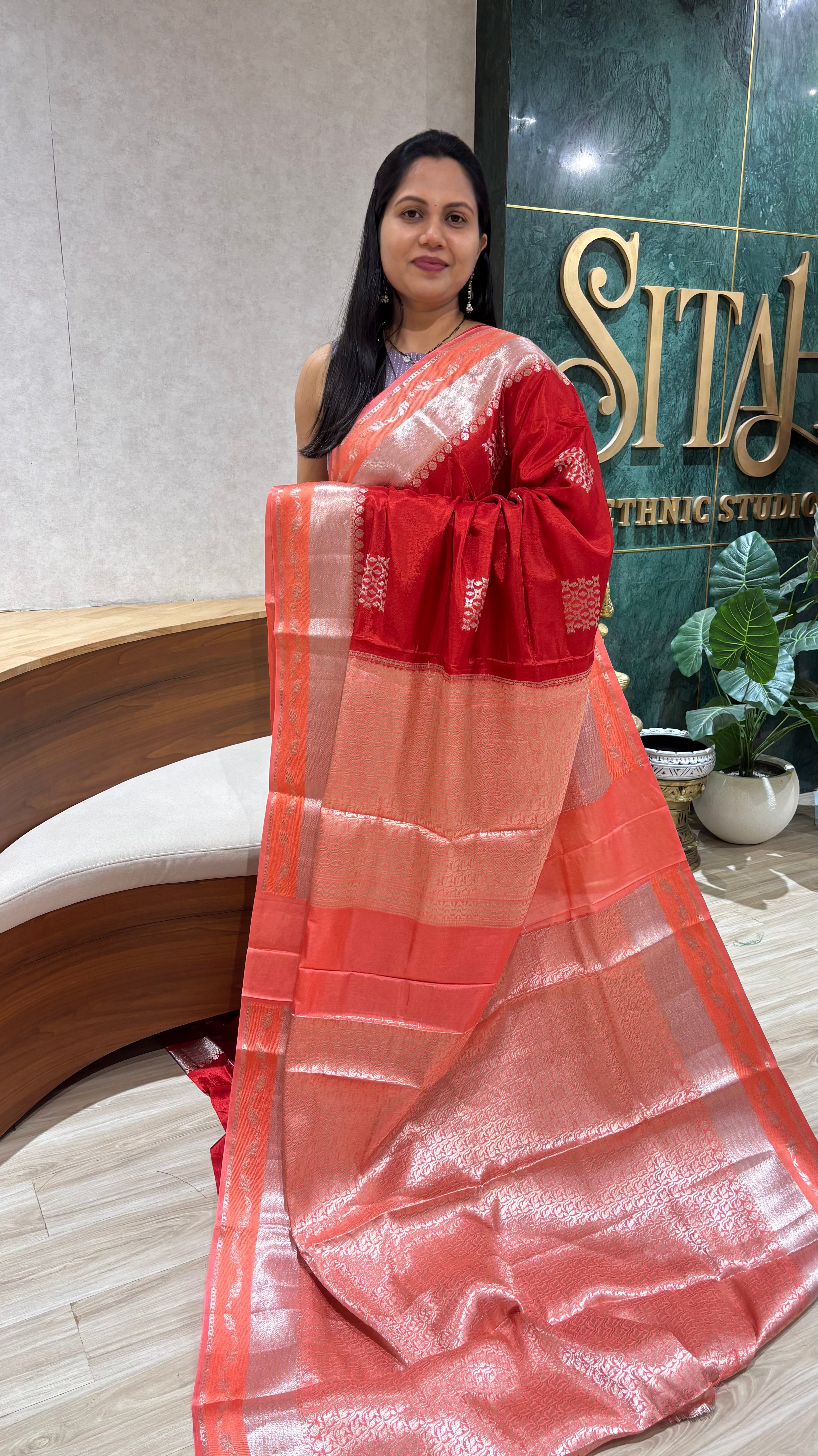 Banaras Dola silk