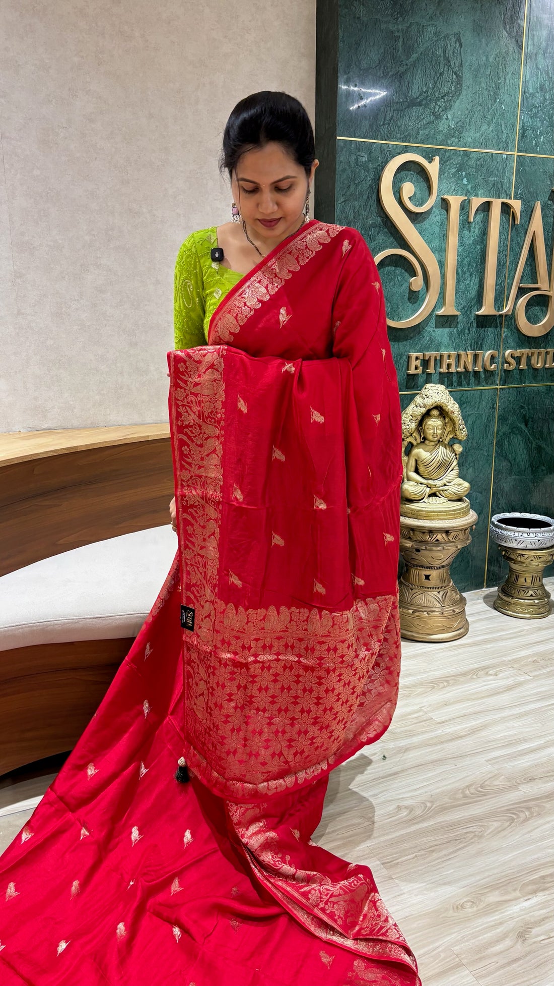 Russian silk parrot design