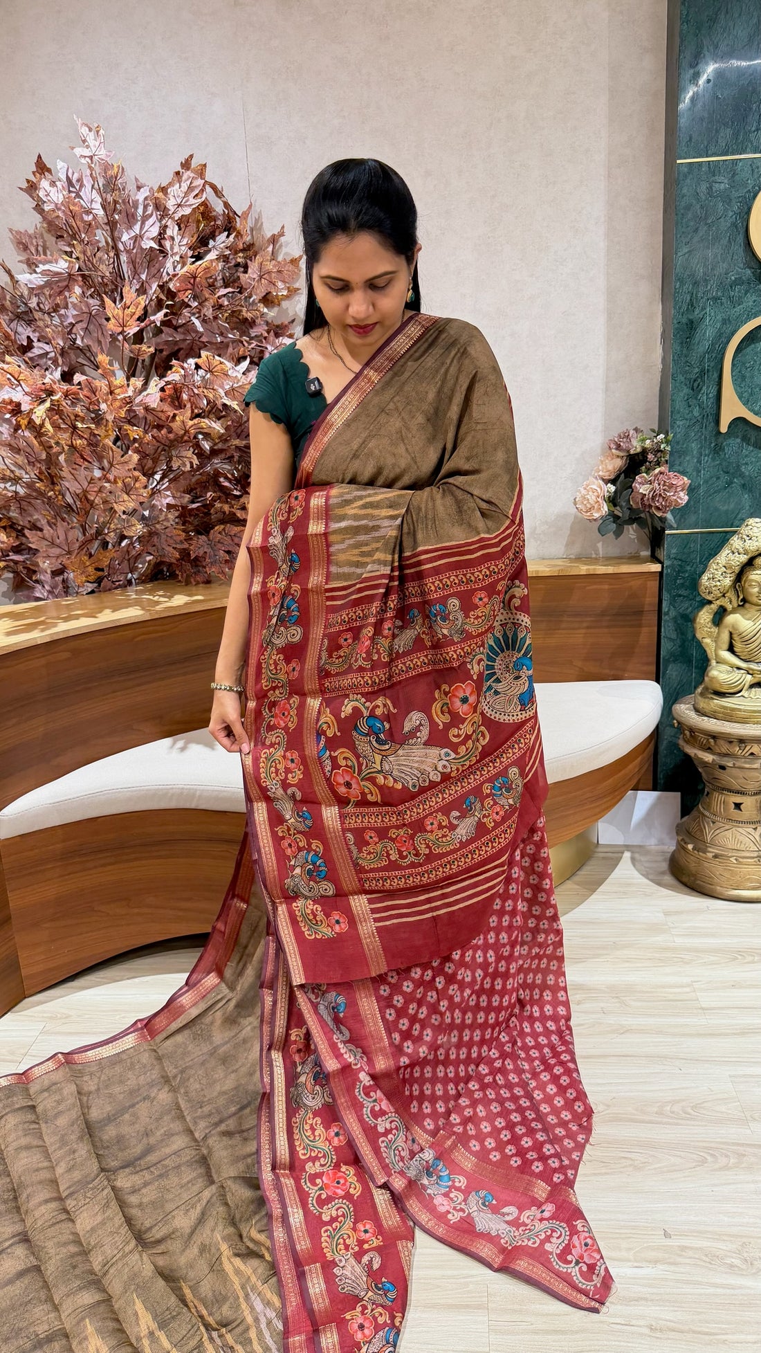 Causal drape Tanjore print