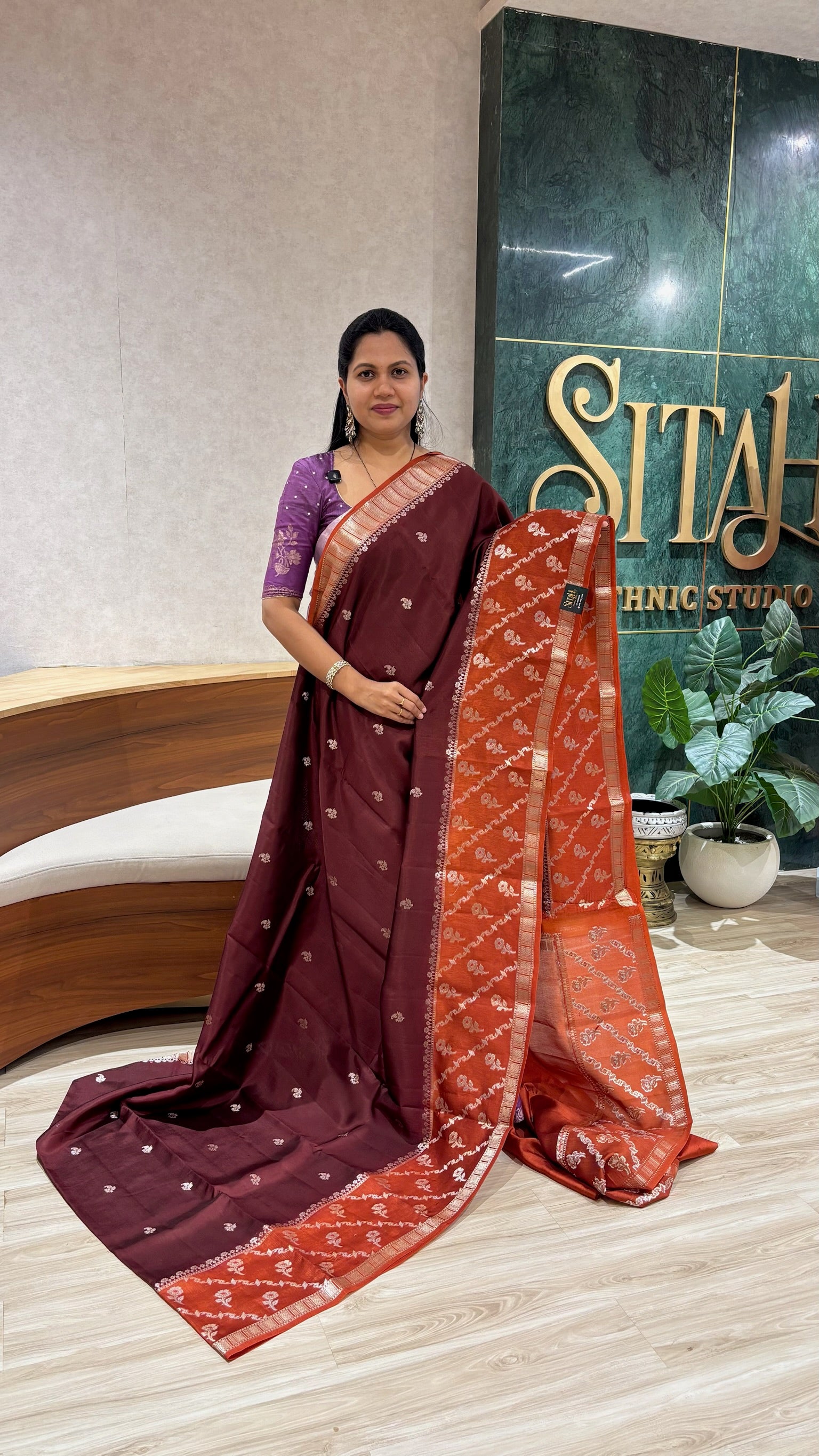 Fancy mango pattu brown