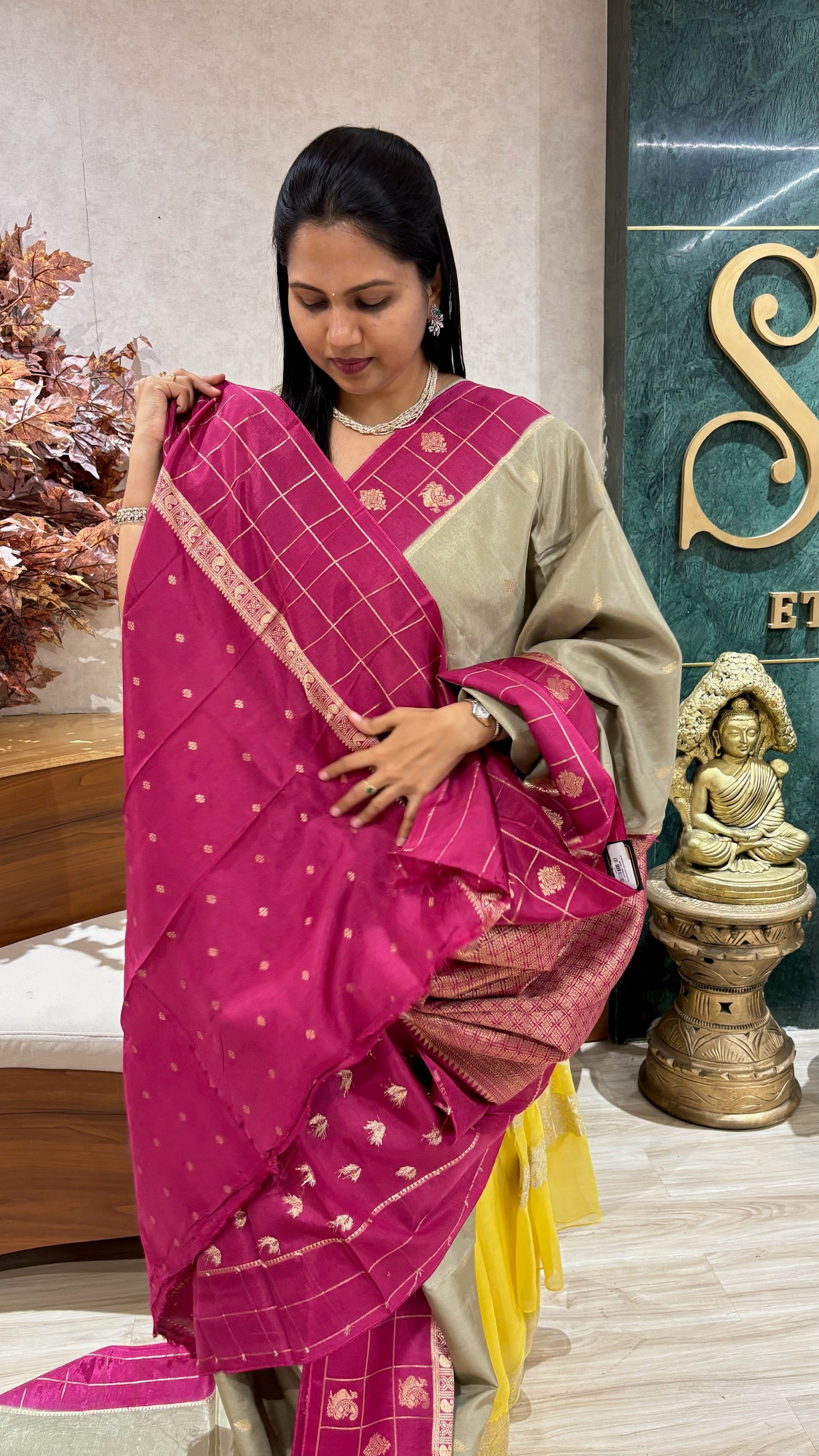 Dola silk