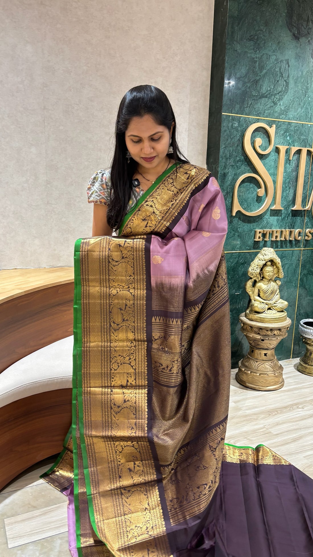 Handloom gadwal pattu