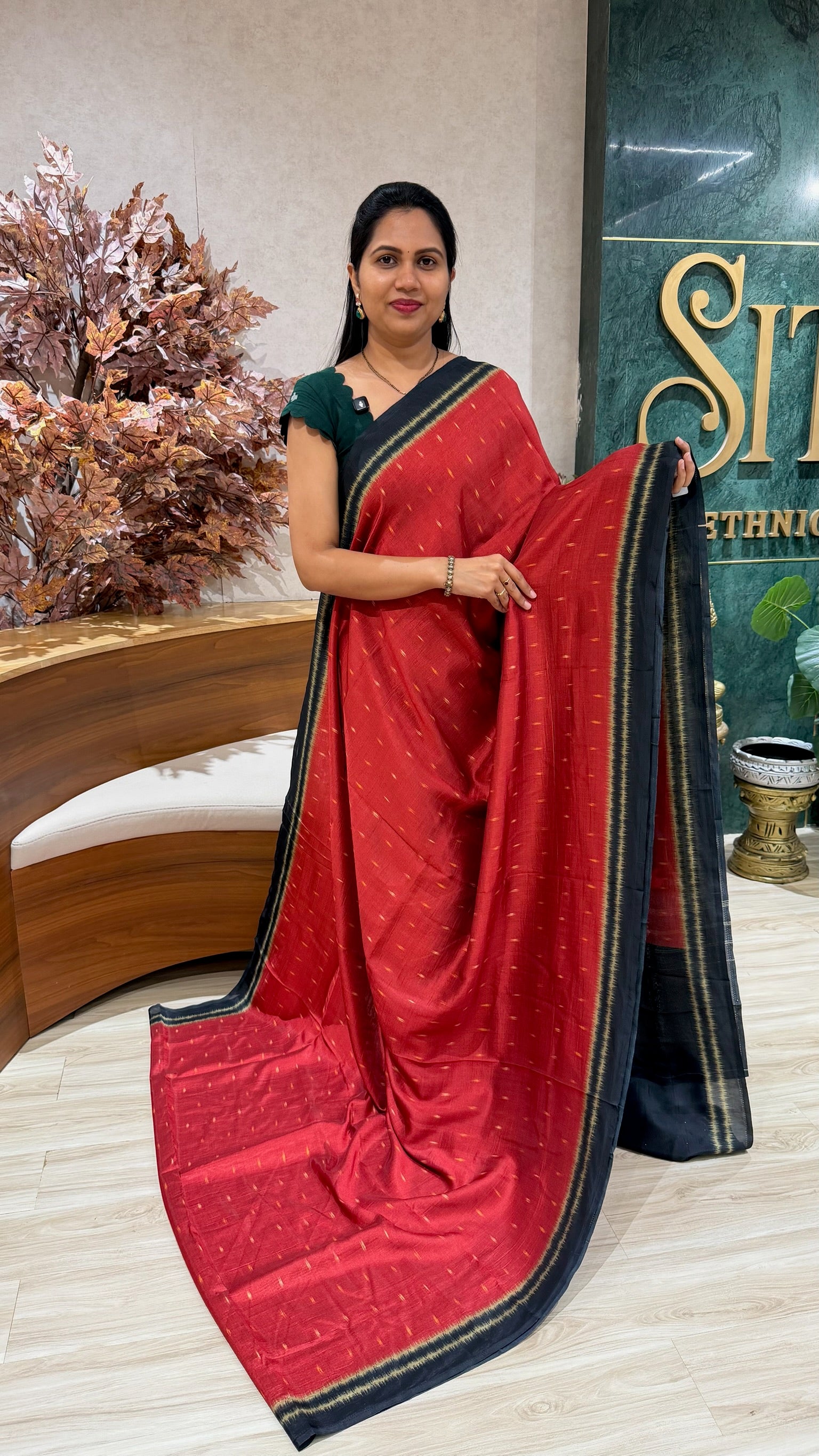 Soft tussar red